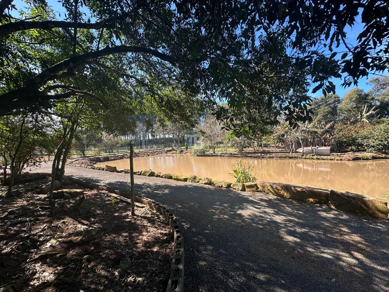 Chácara à Venda na Linha Cachoeira