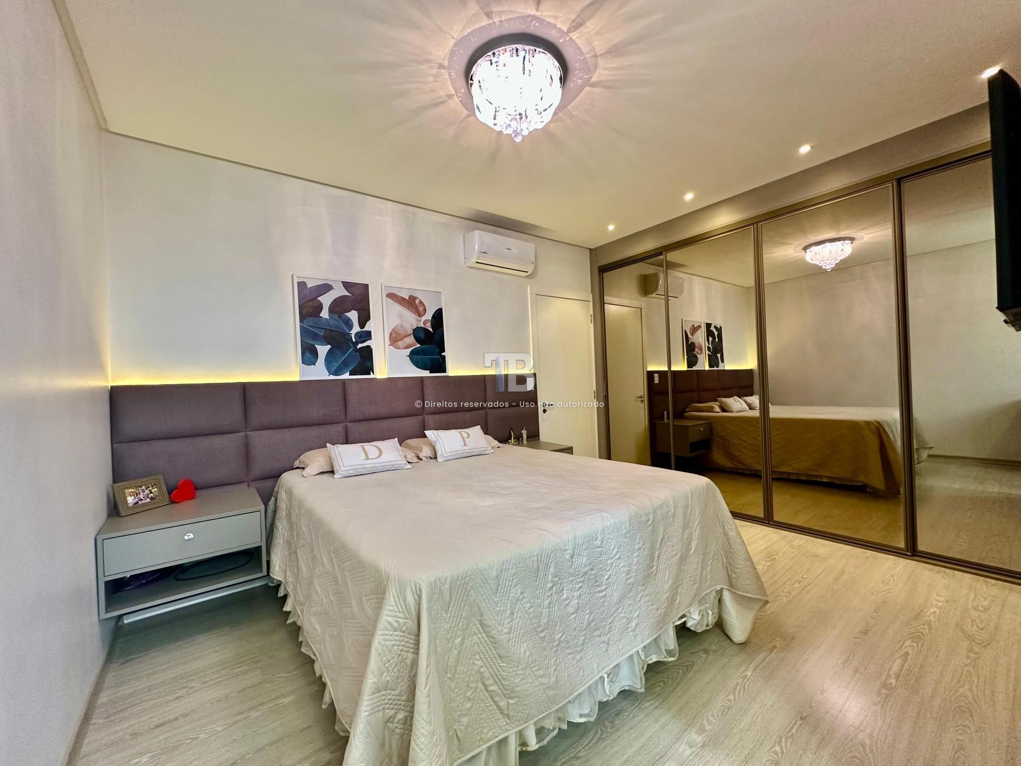 Apartamento Semimobiliado à Venda
