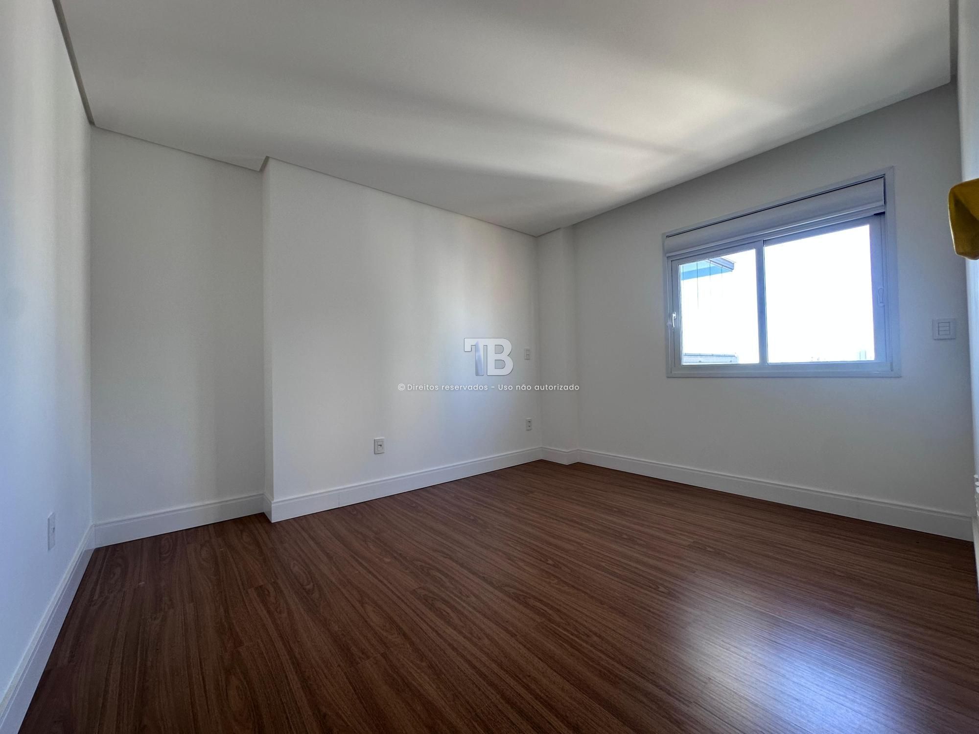 Apartamento Novo à Venda