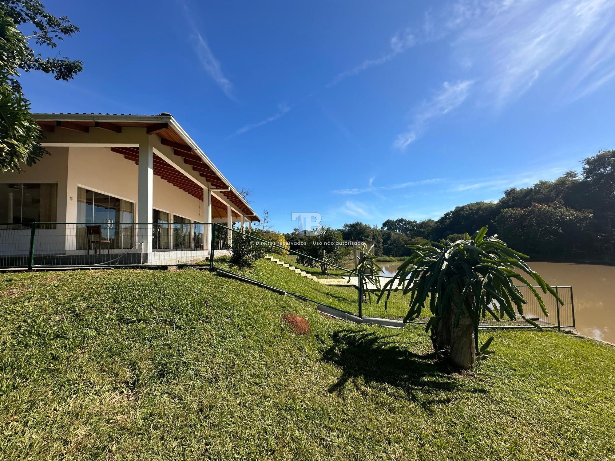 Chácara à Venda na Linha Cachoeira