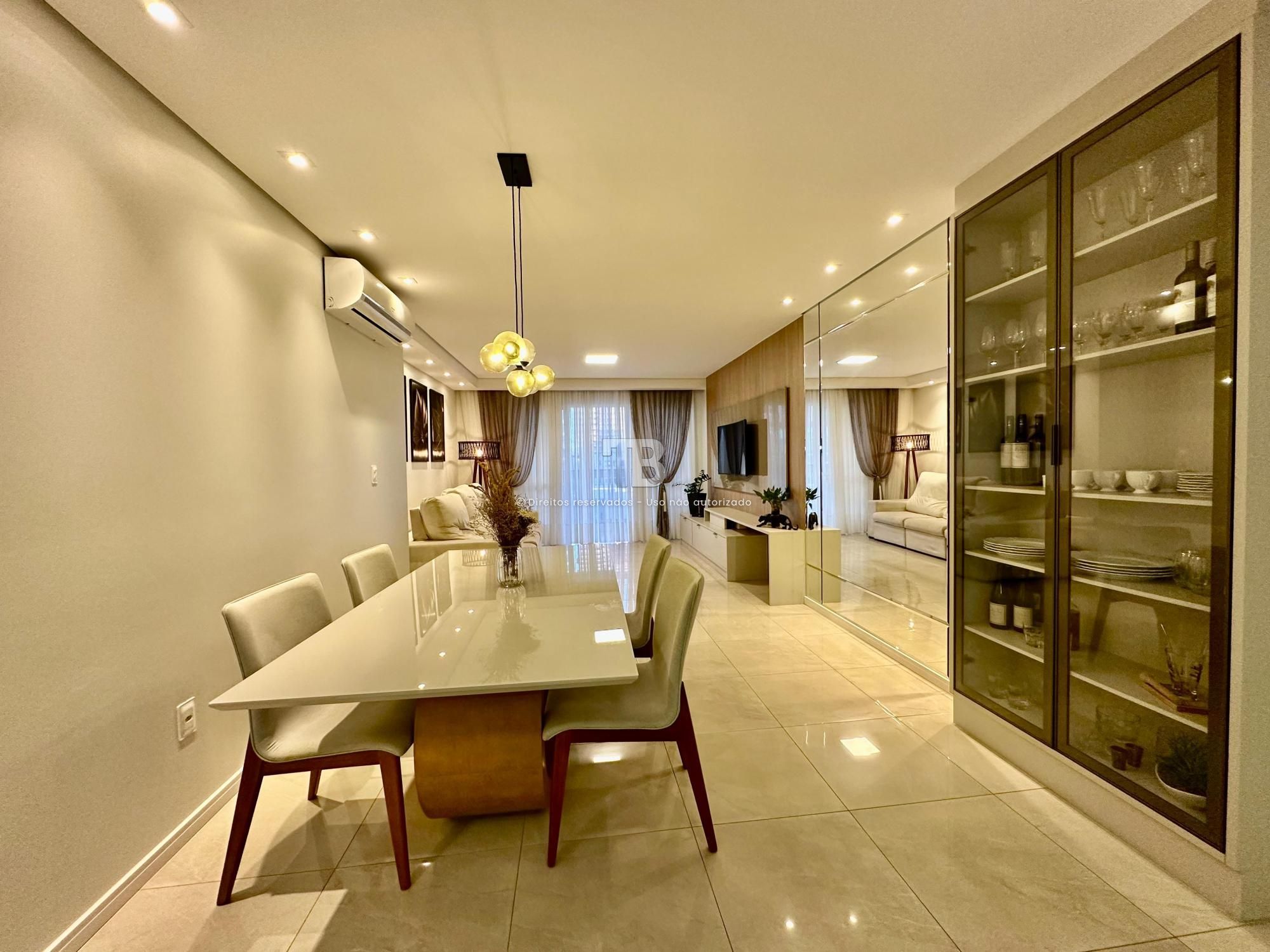 Apartamento três suítes