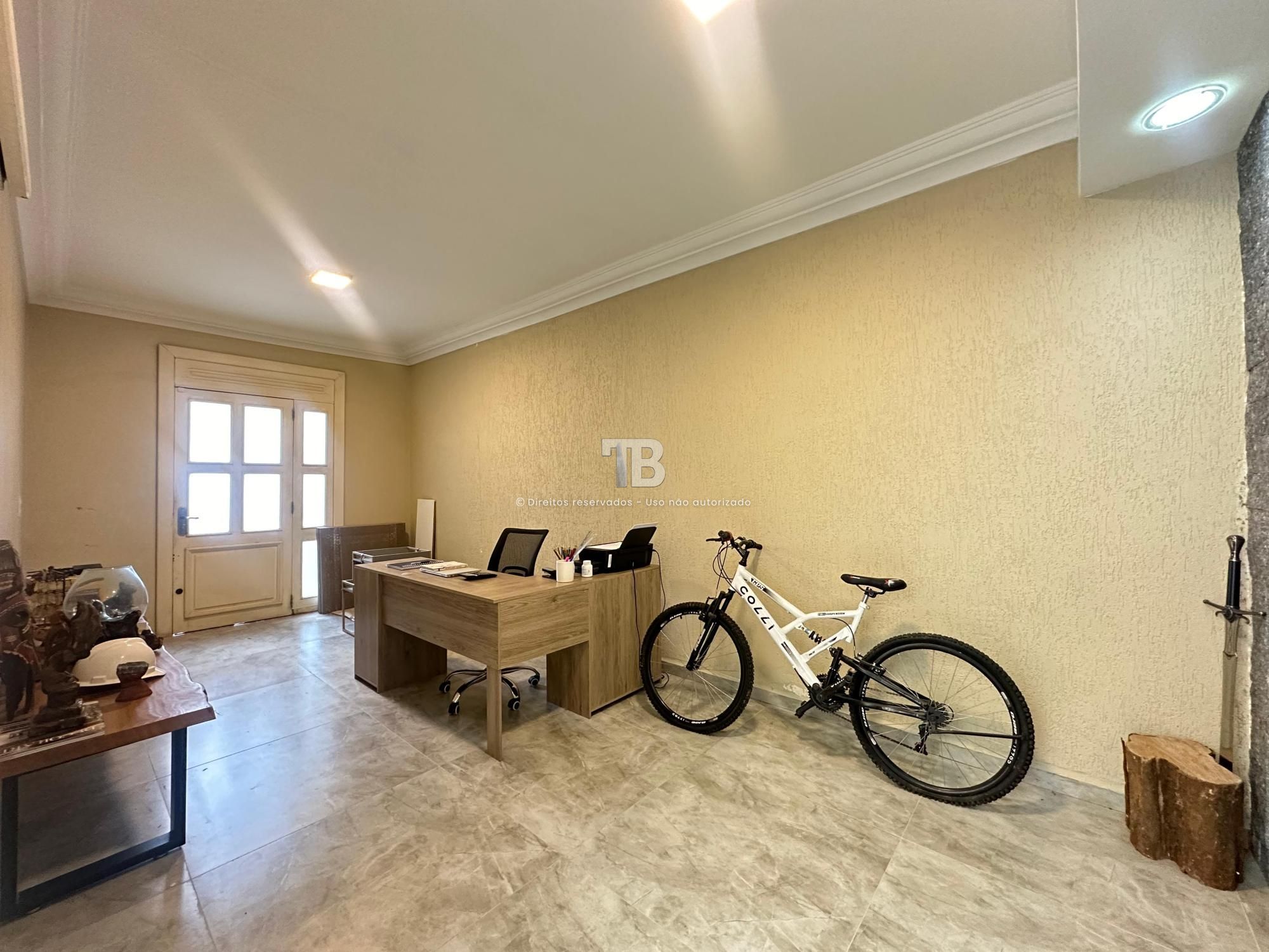 Casa Térrea Com 3 Dormitórios