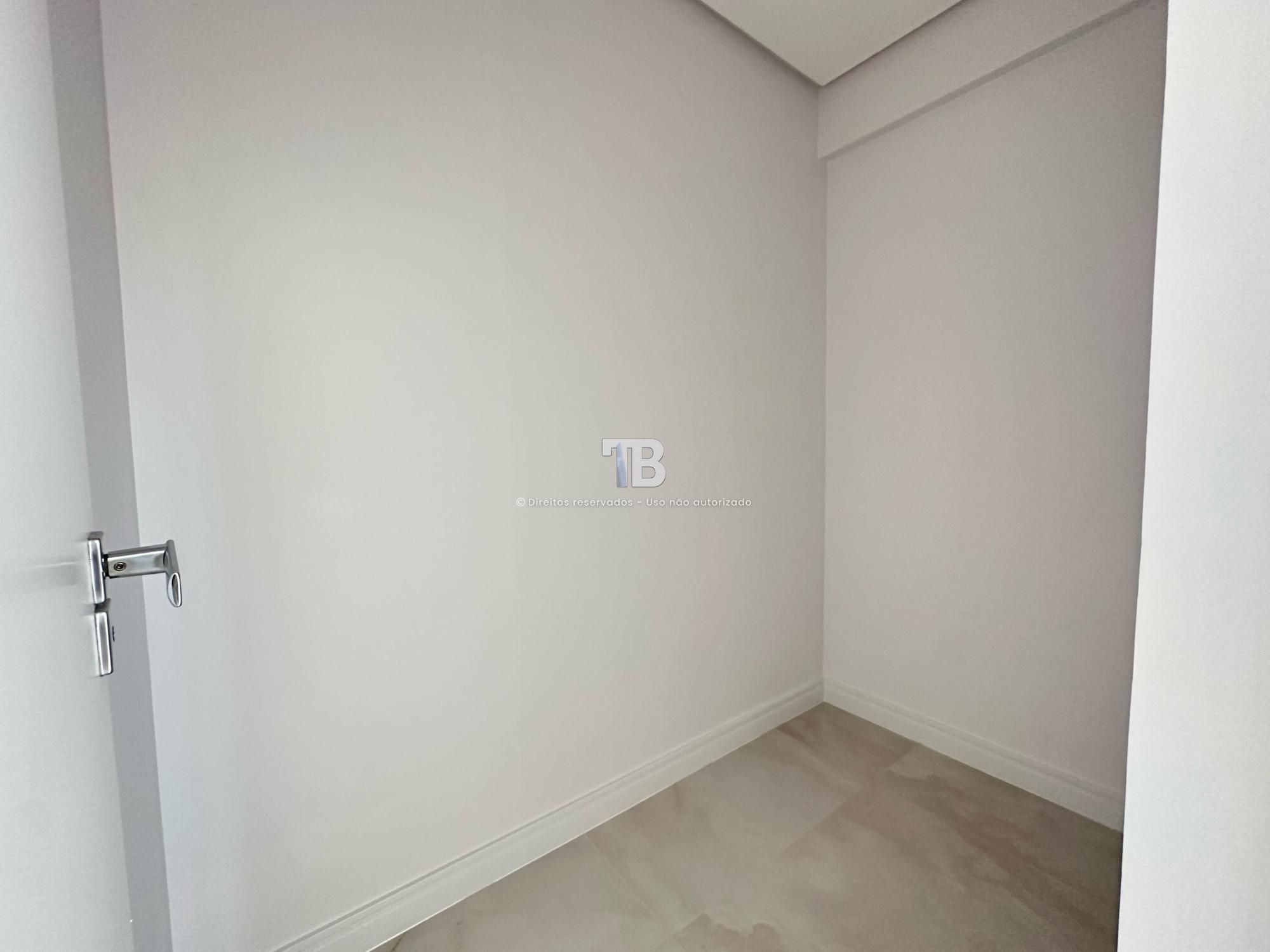 Apartamento Novo à Venda