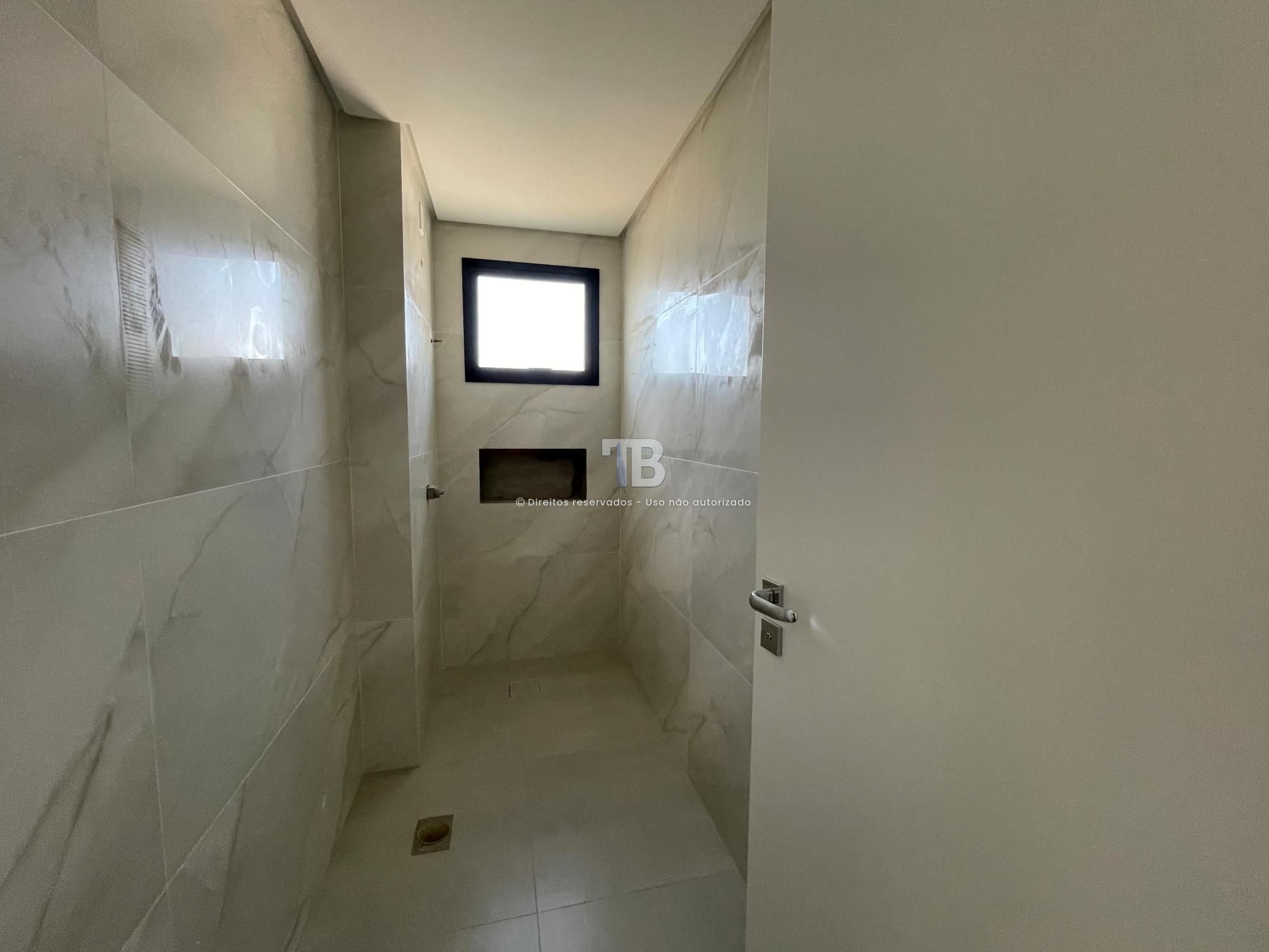 Apartamento Novo à Venda