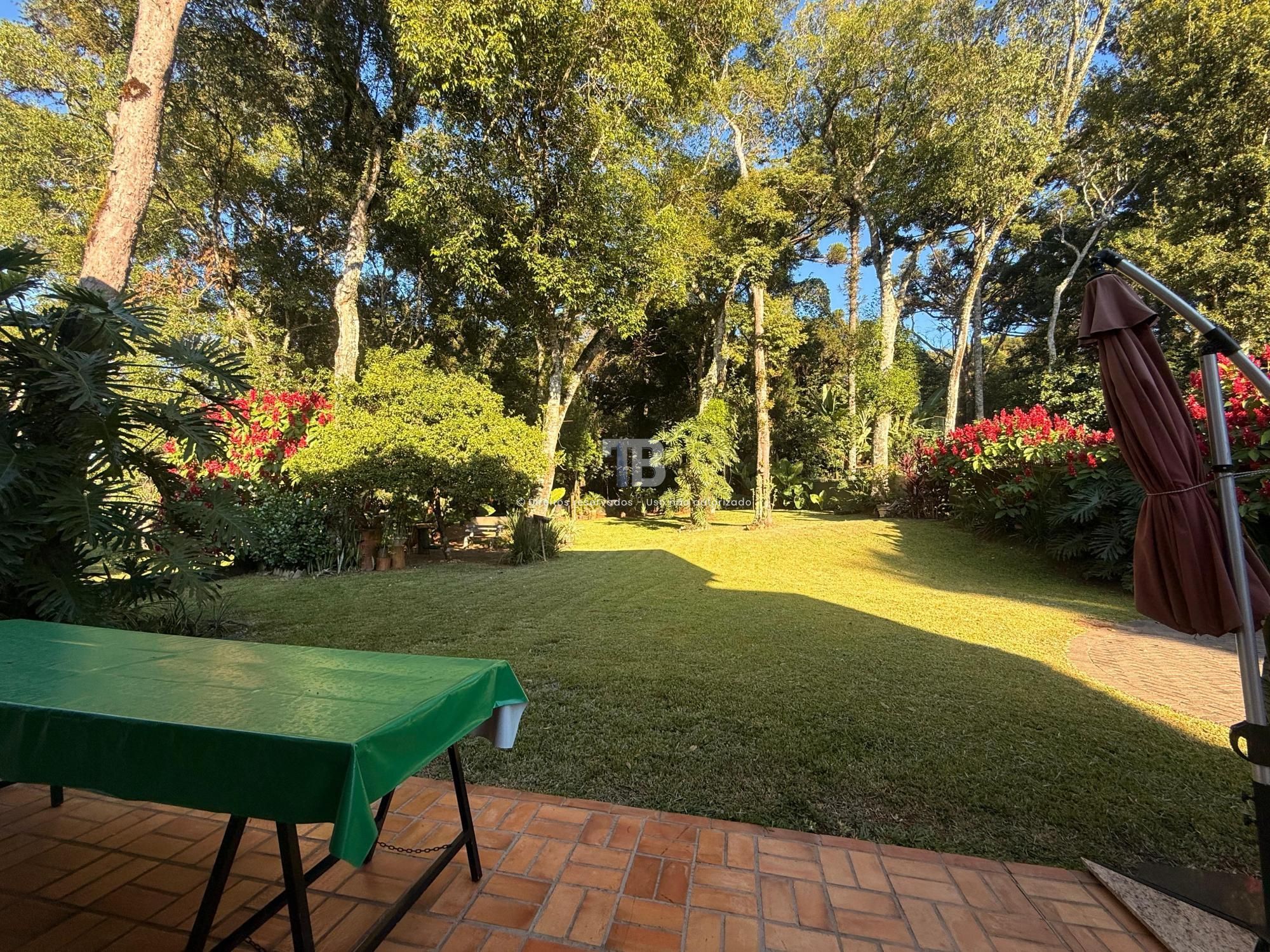 Casa Mobiliada Em Condomínio Fechado