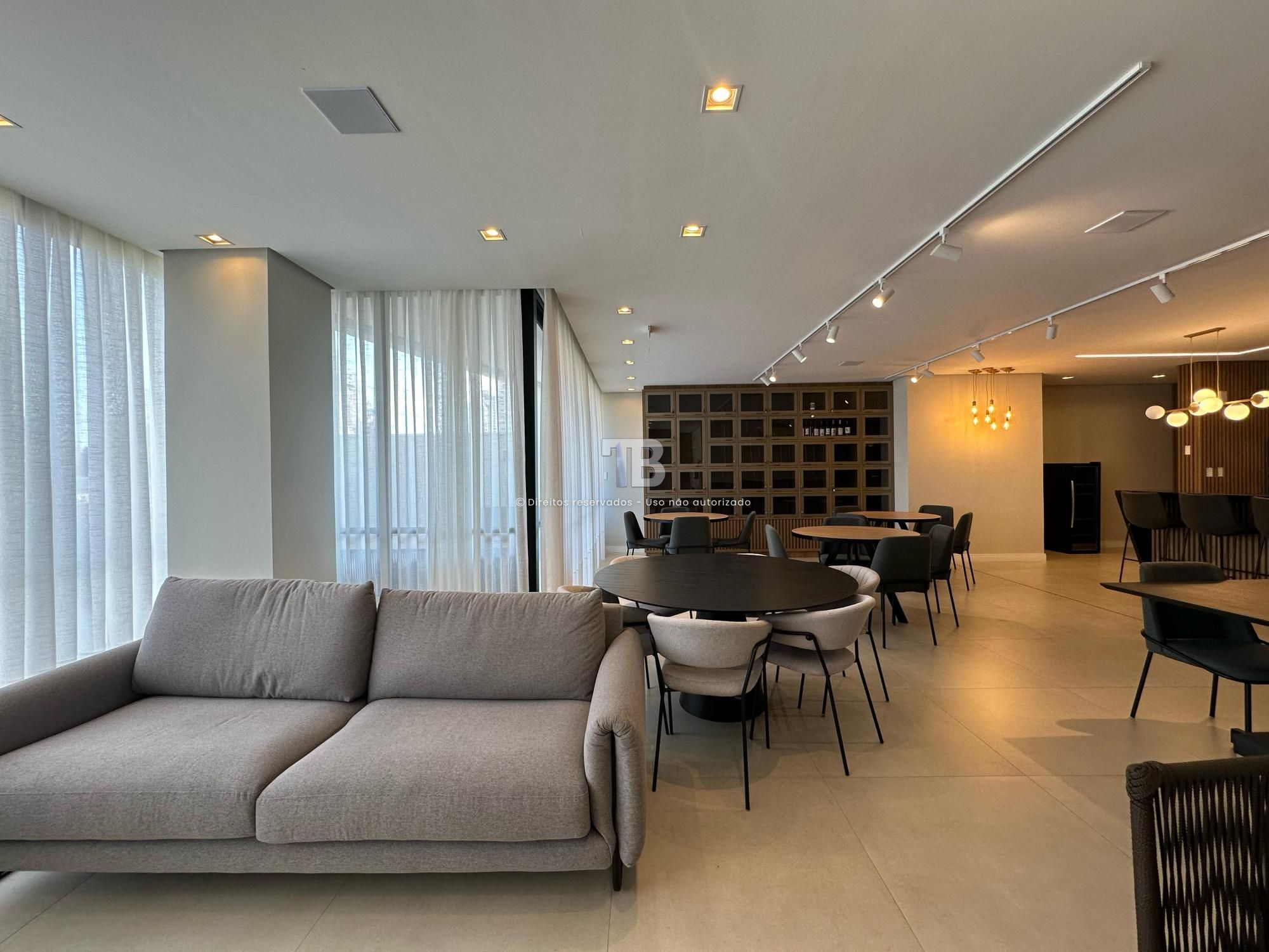 Apartamento Novo à Venda