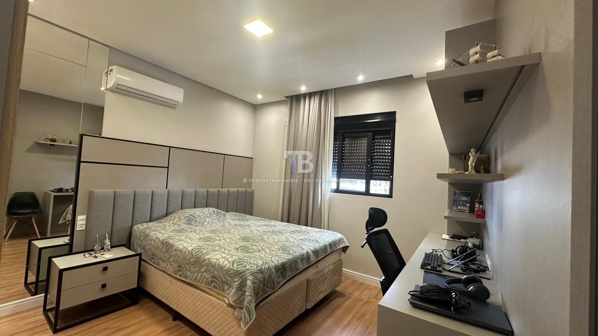 Apartamento Semimobiliado no Centro