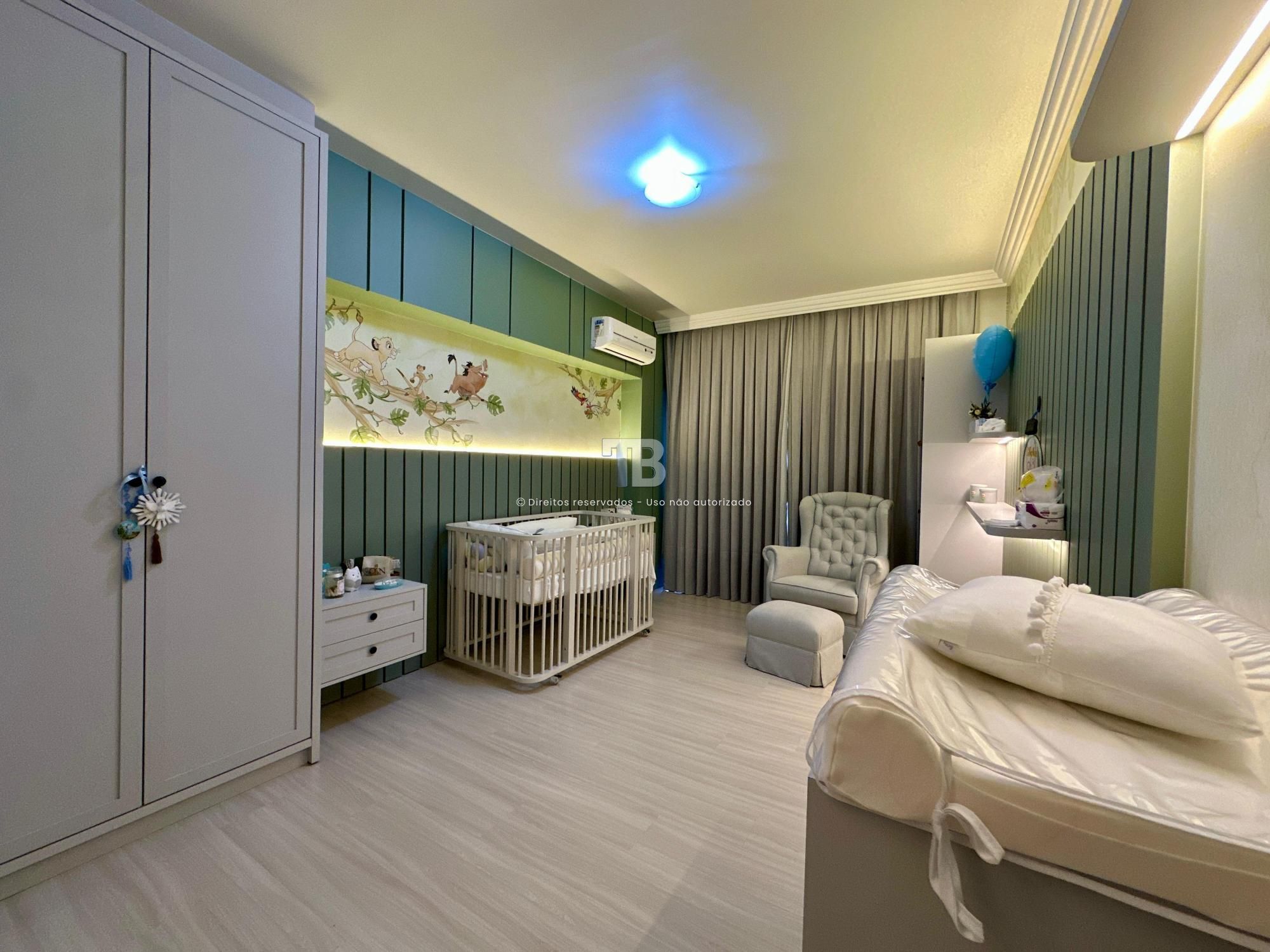 Apartamento Mobiliado à Venda