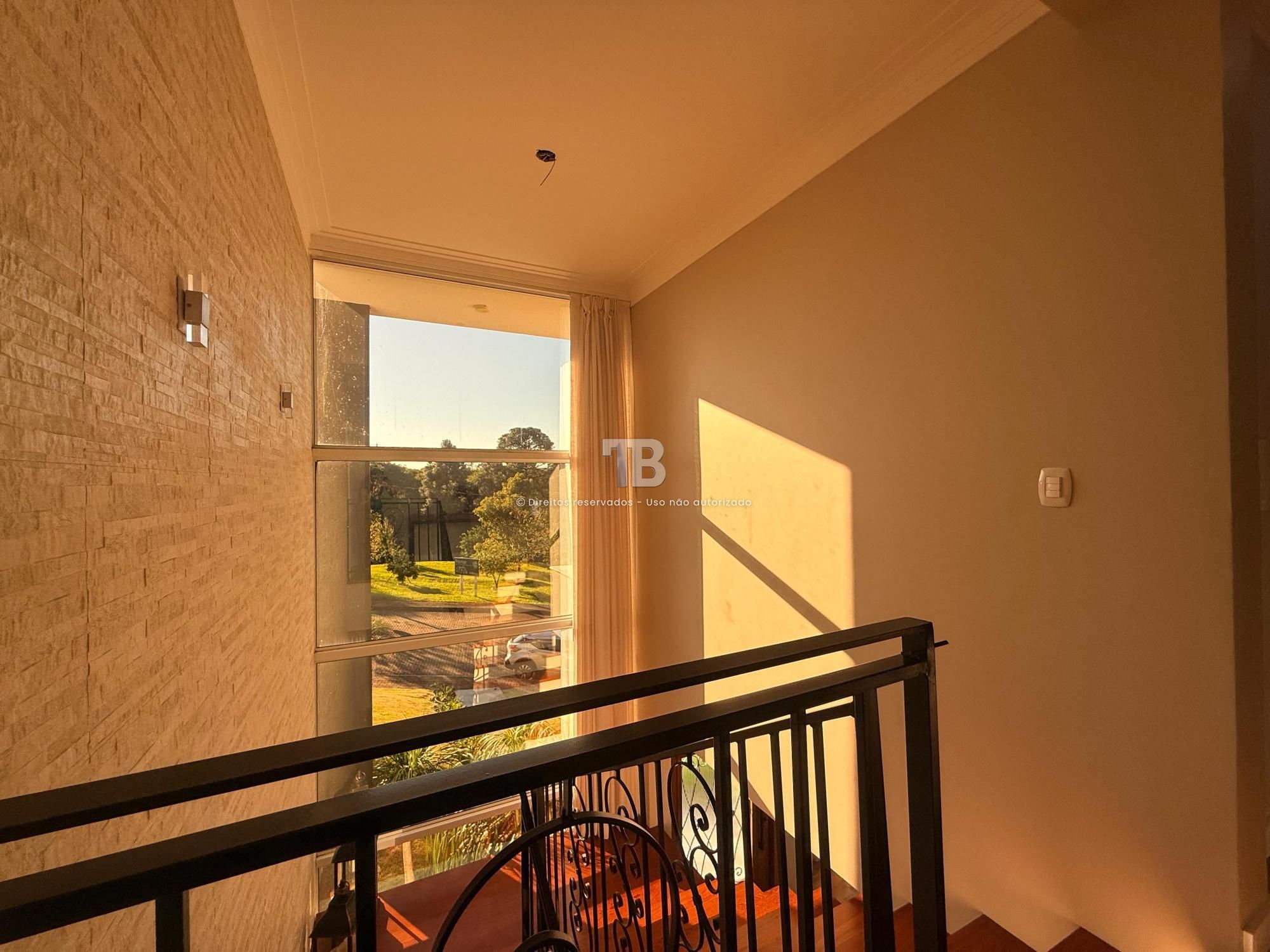 Casa Mobiliada Em Condomínio Fechado