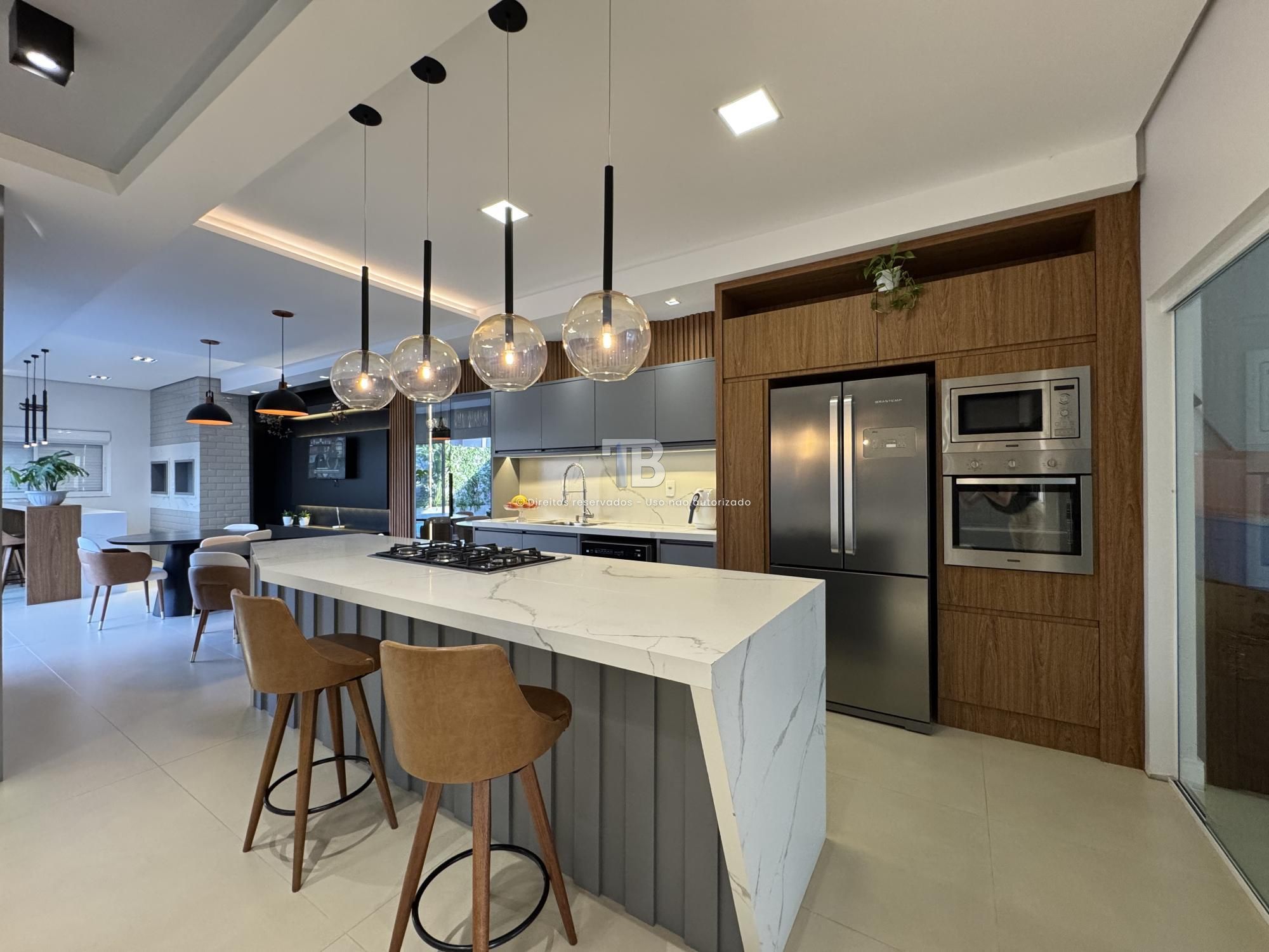 Alto Padrão: Design Moderno, Elegância e Conforto Único