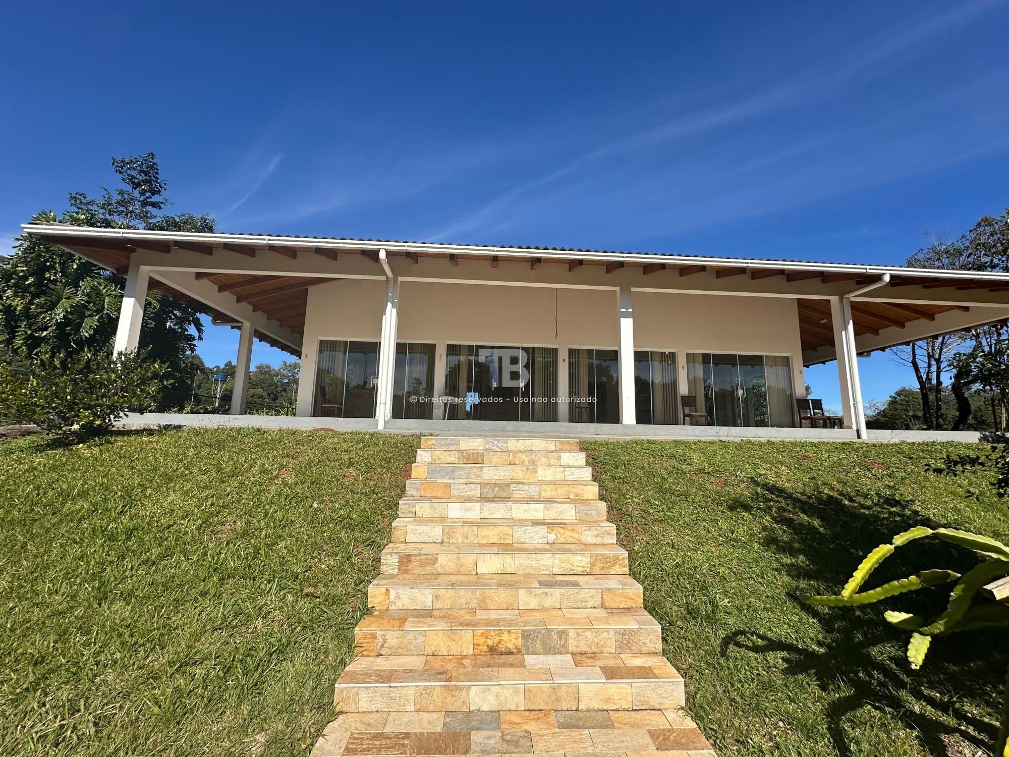 Chácara à Venda na Linha Cachoeira