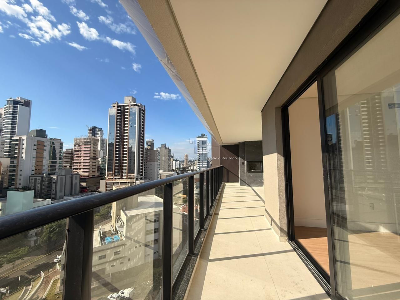 Apartamento Novo à Venda