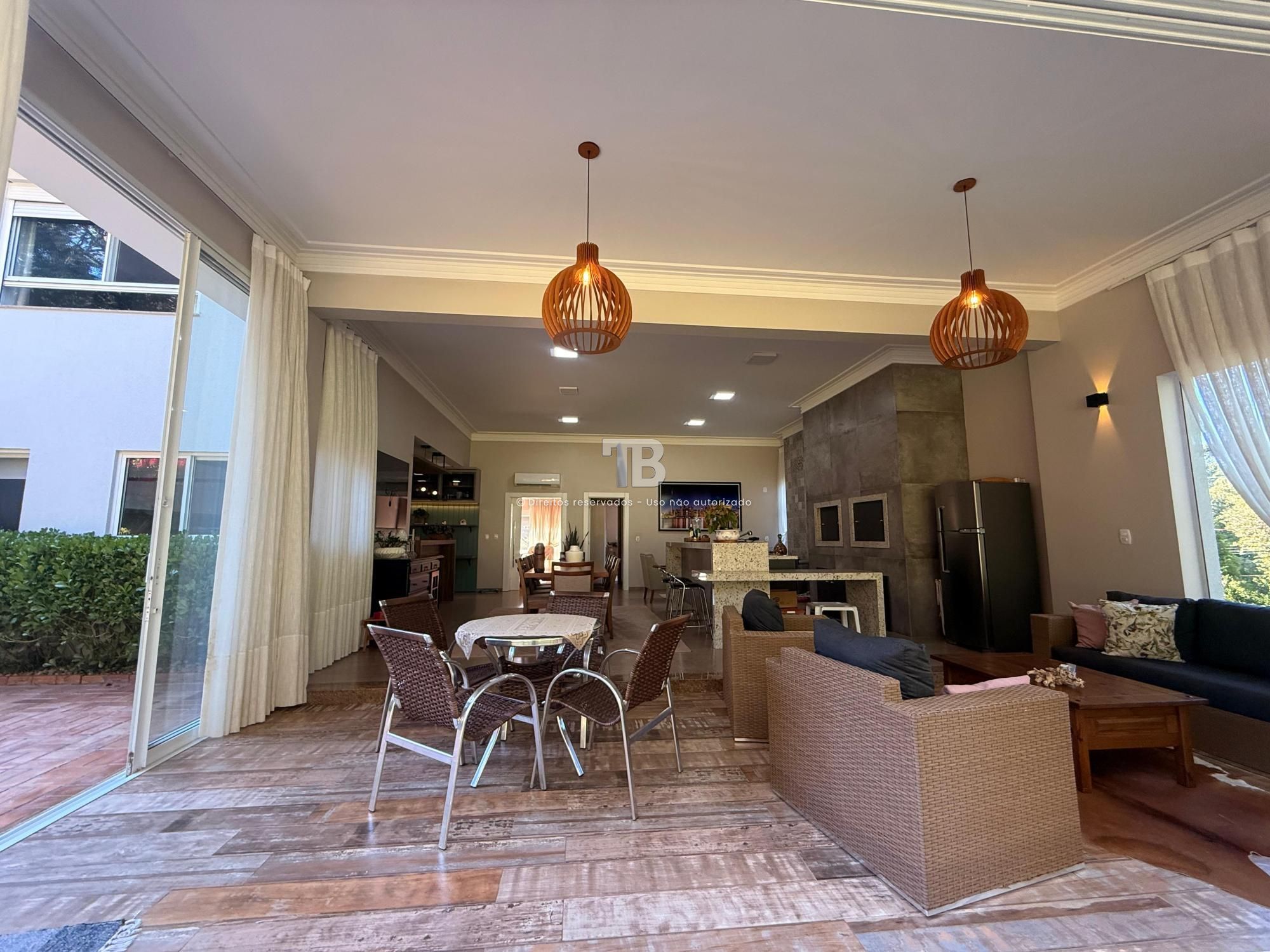 Casa Mobiliada Em Condomínio Fechado