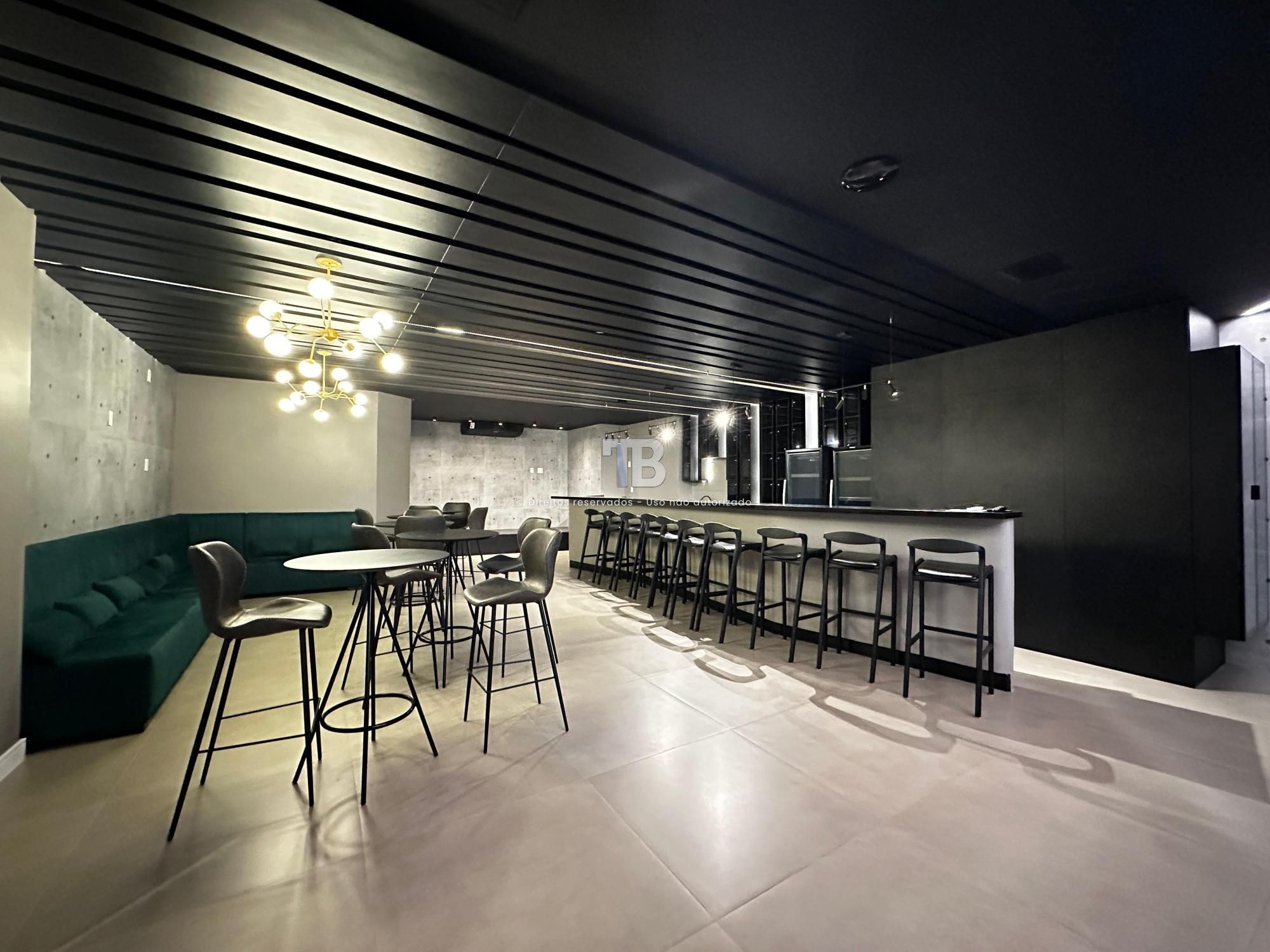 Apartamento novo à venda