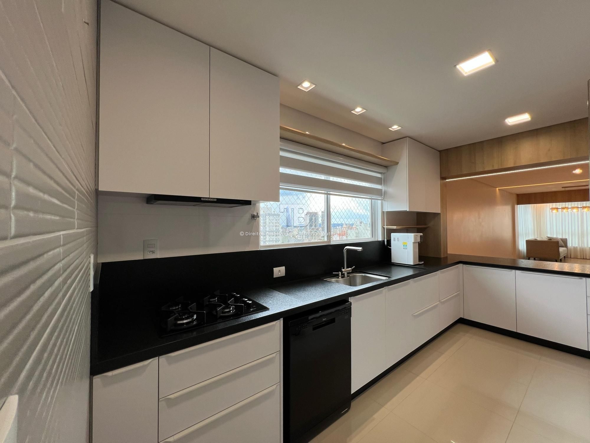 4110 – Apartamento de 3 suítes e 3 vagas de garagem, no Bairro Santa Maria, Chapecó