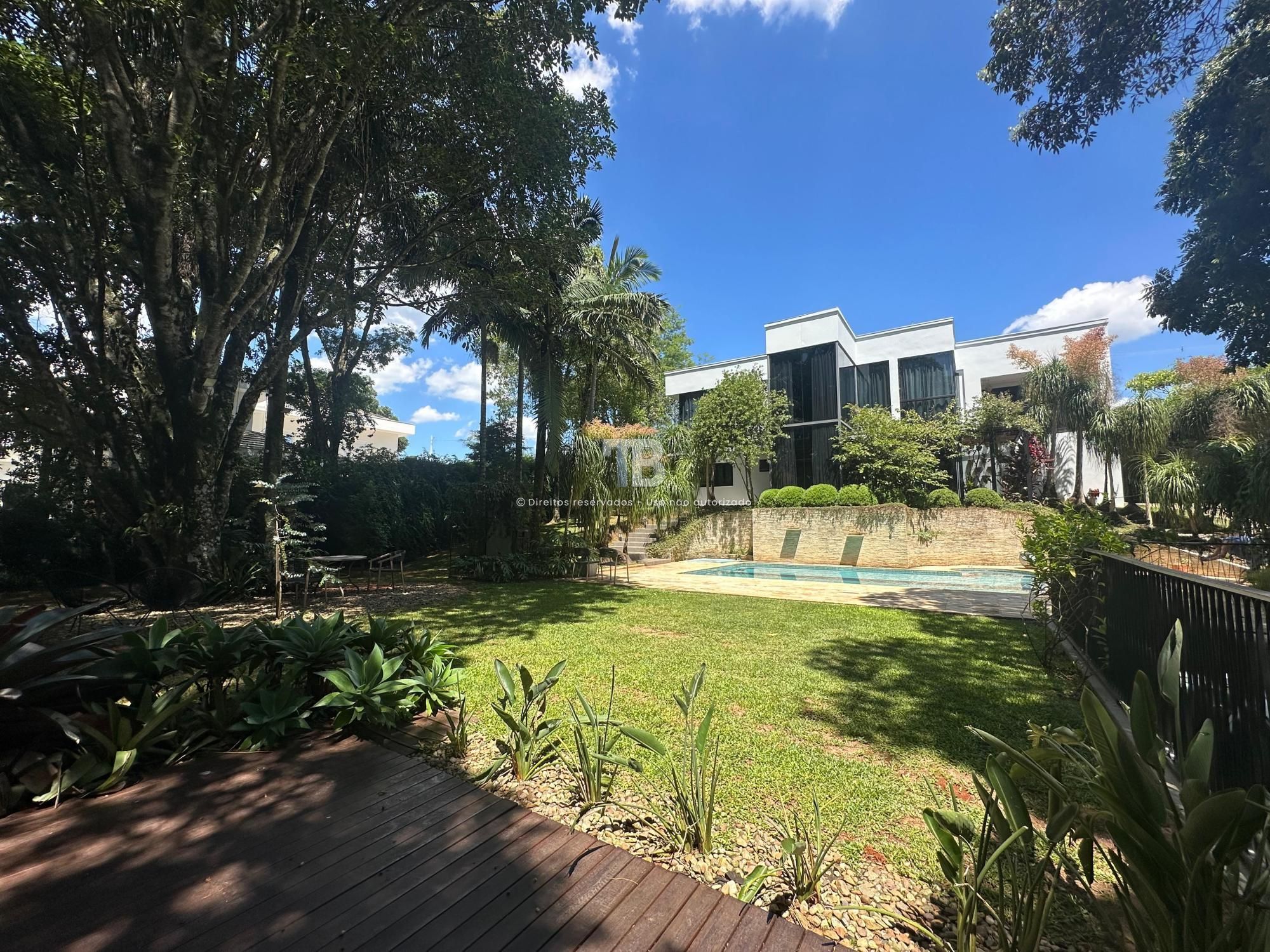 Casa em Condomínio Fechado