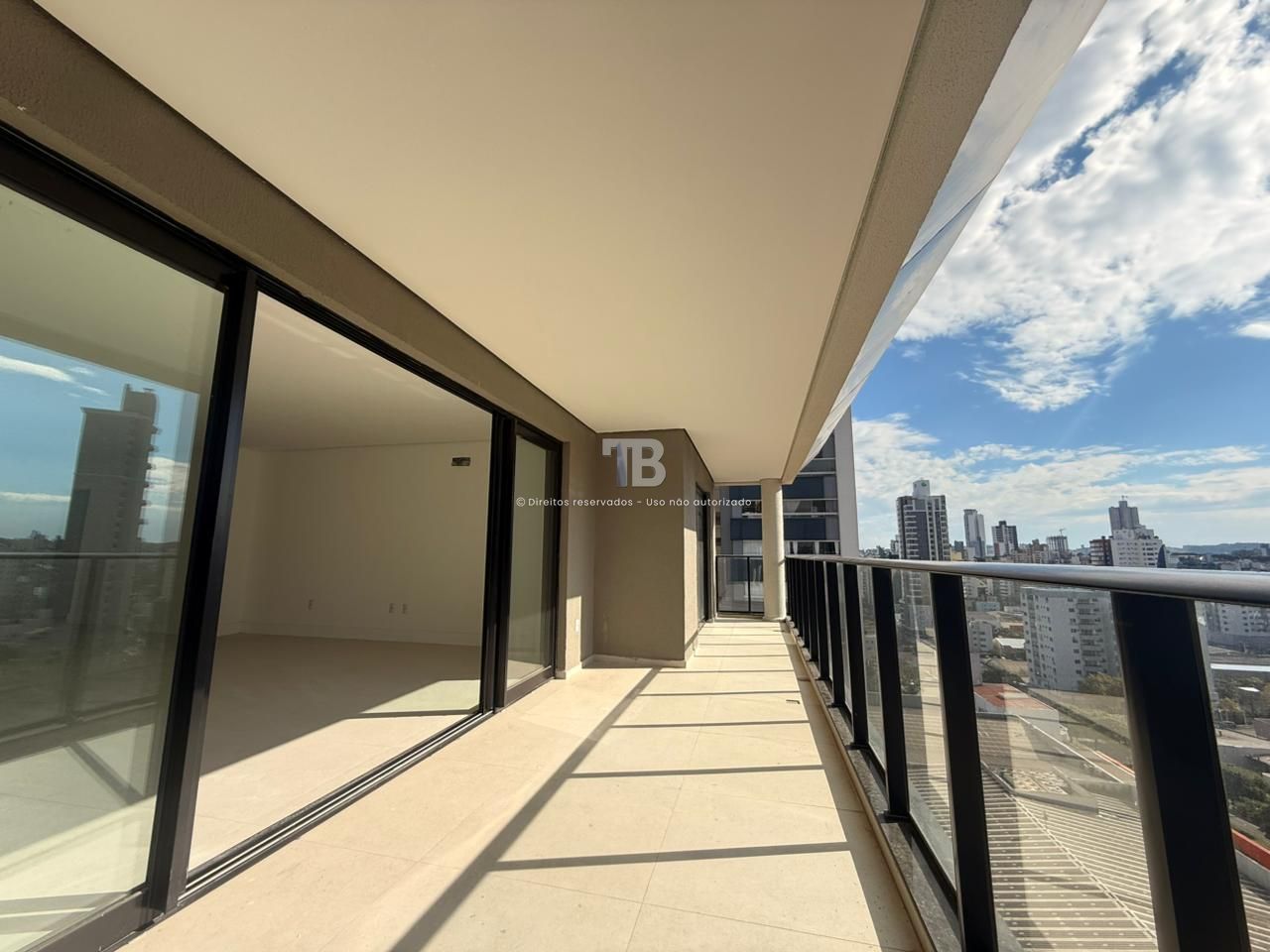 Apartamento Novo à Venda