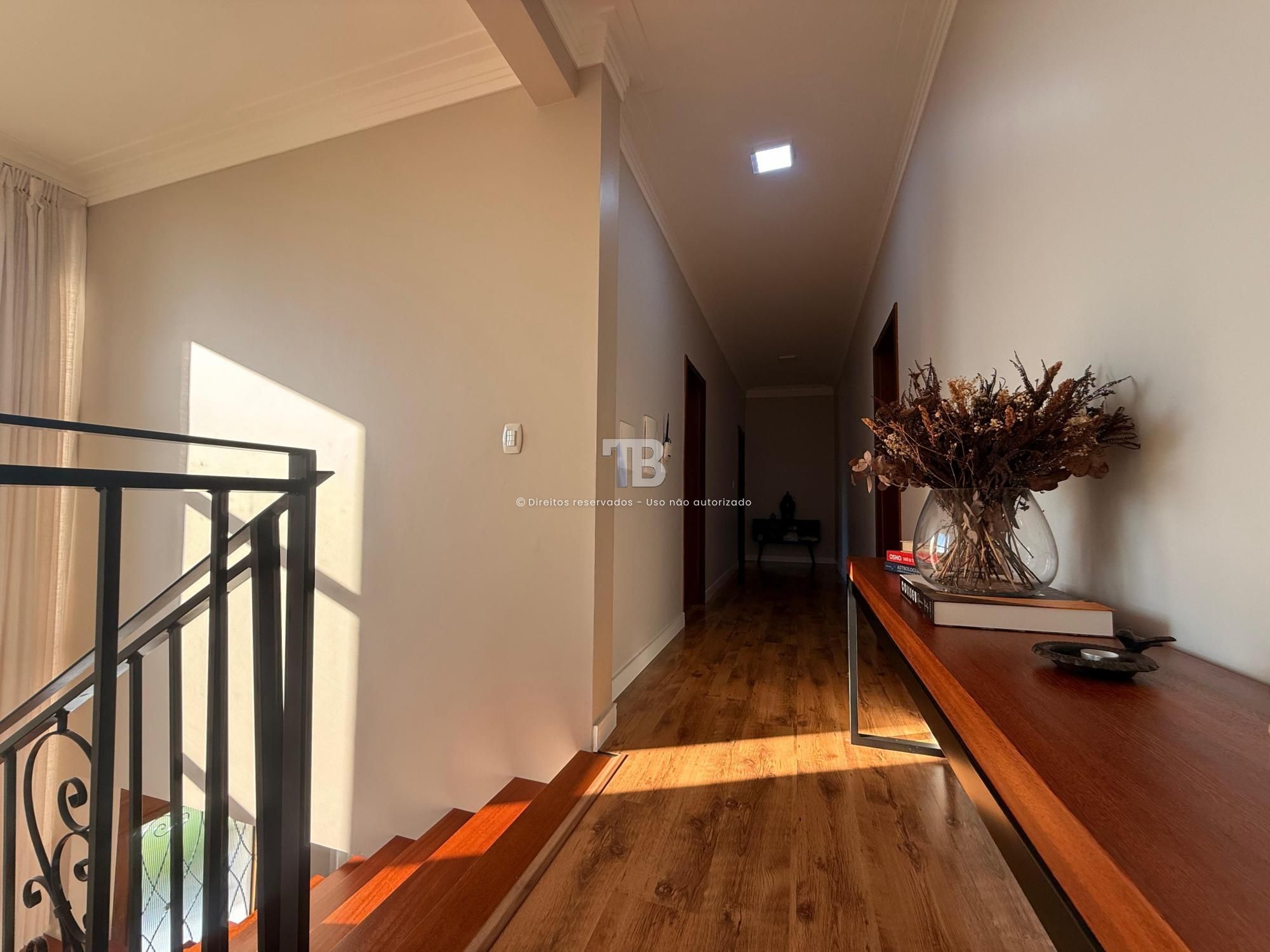 Casa Mobiliada Em Condomínio Fechado