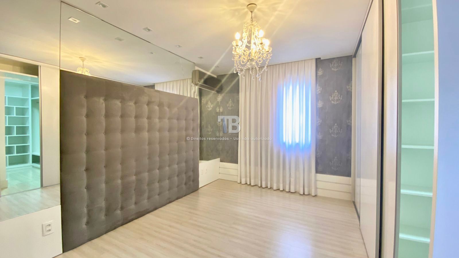 Apartamento mobiliado com 2 suítes