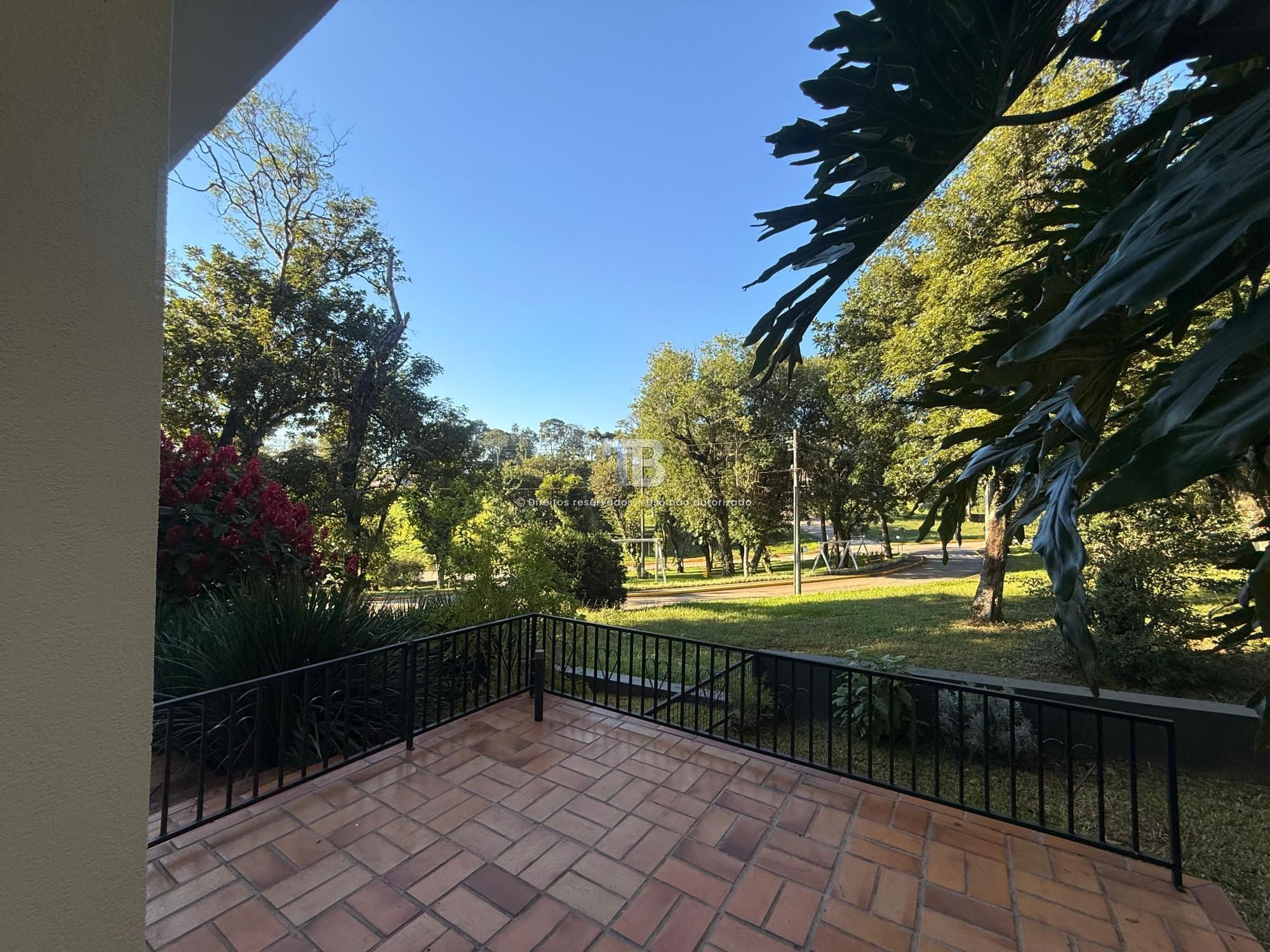 Casa Mobiliada Em Condomínio Fechado