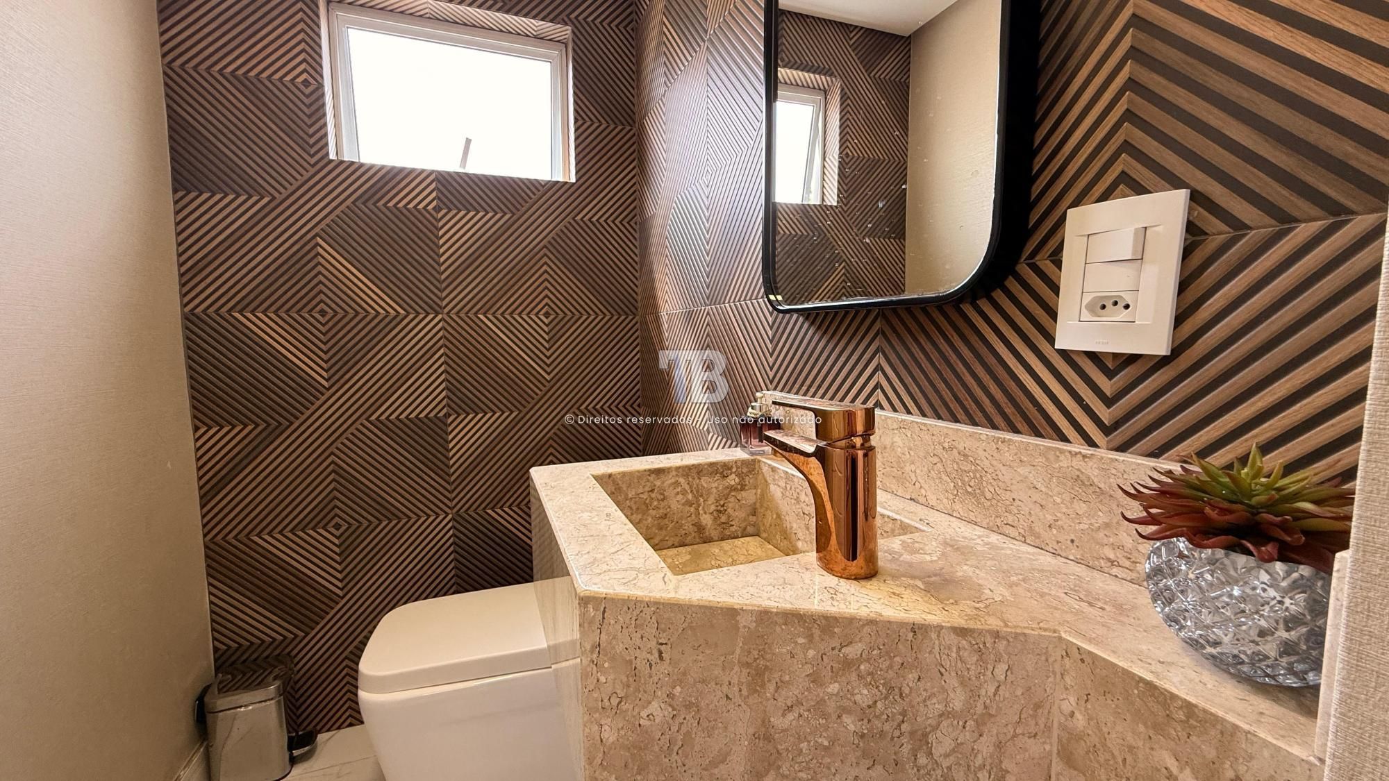 Casa Mobiliada à Venda