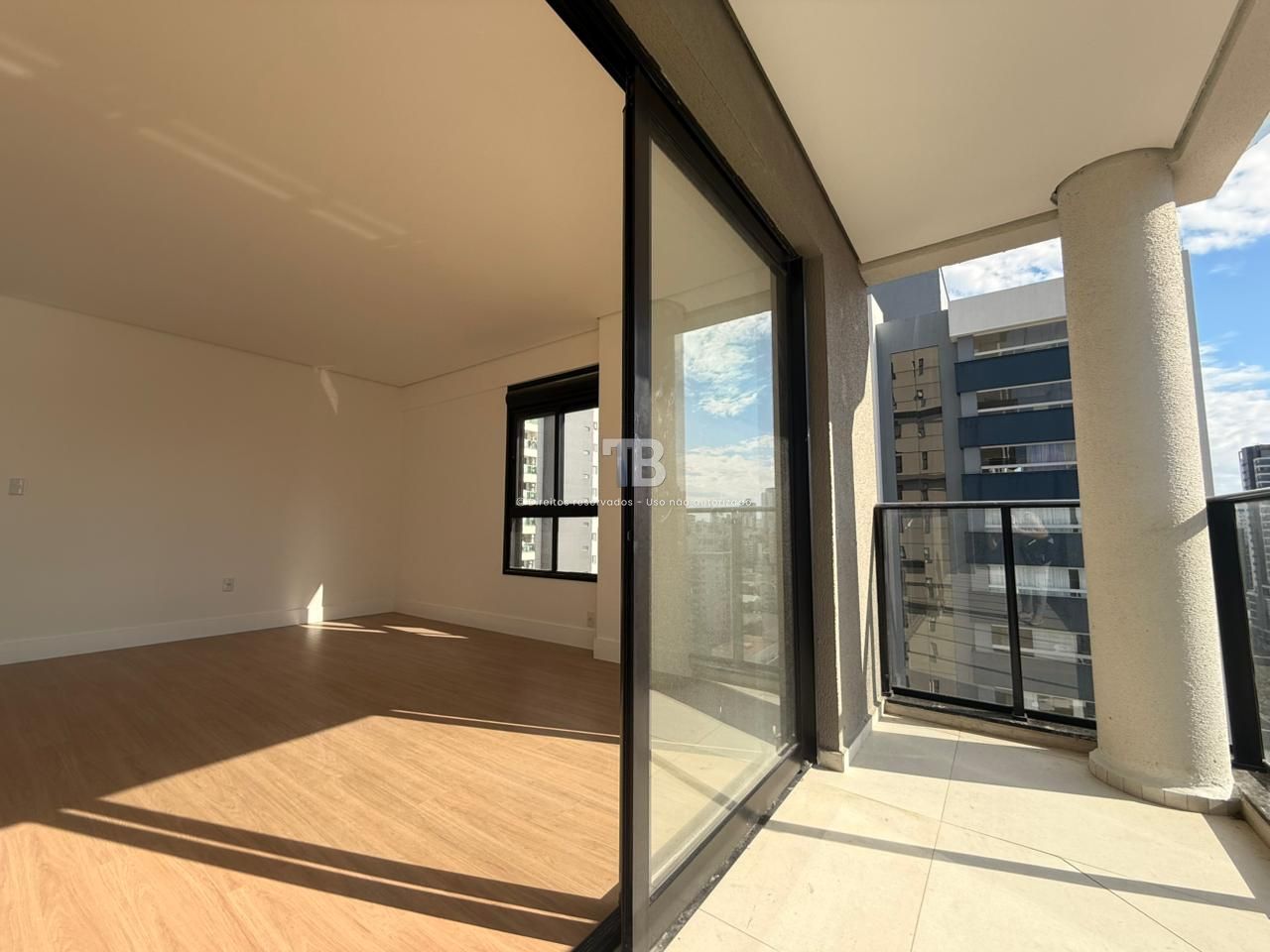 Apartamento Novo à Venda