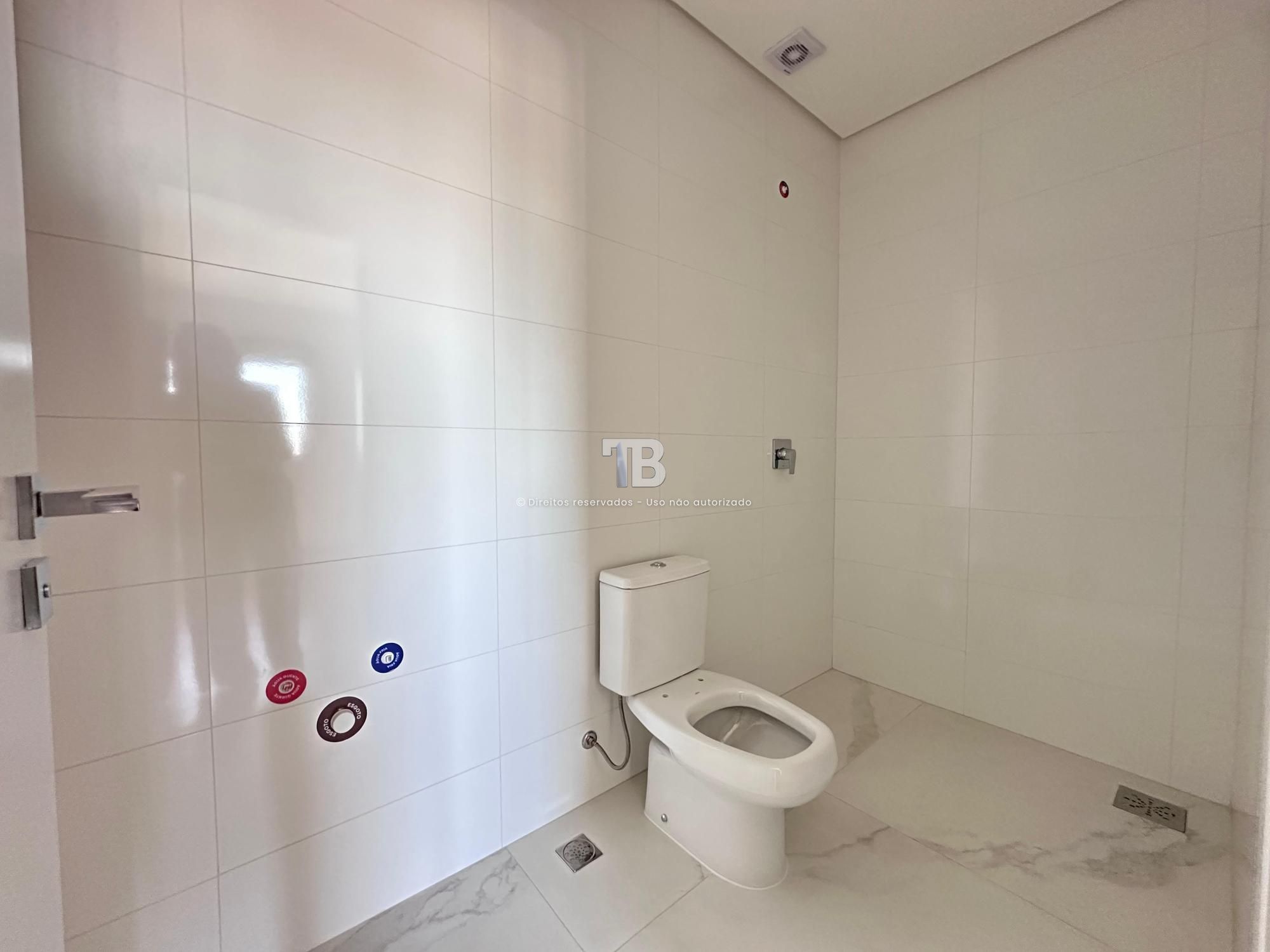 Apartamento Novo à Venda