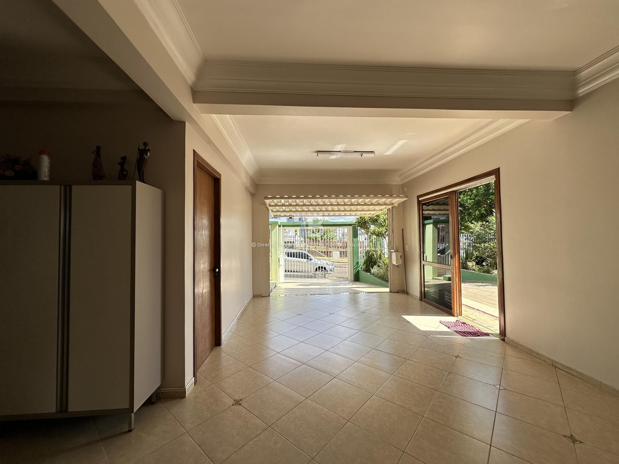 Casa com 4 Quartos - Jardim Itália