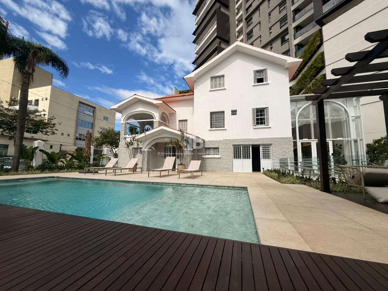 Apartamento Novo à Venda