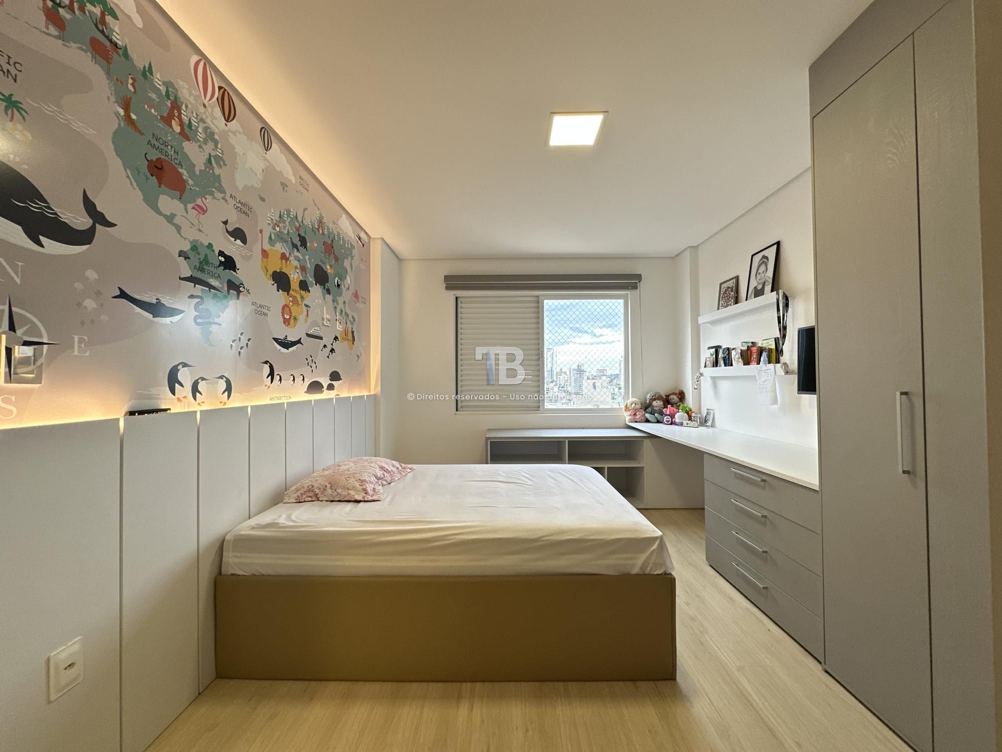 Apartamento três suítes