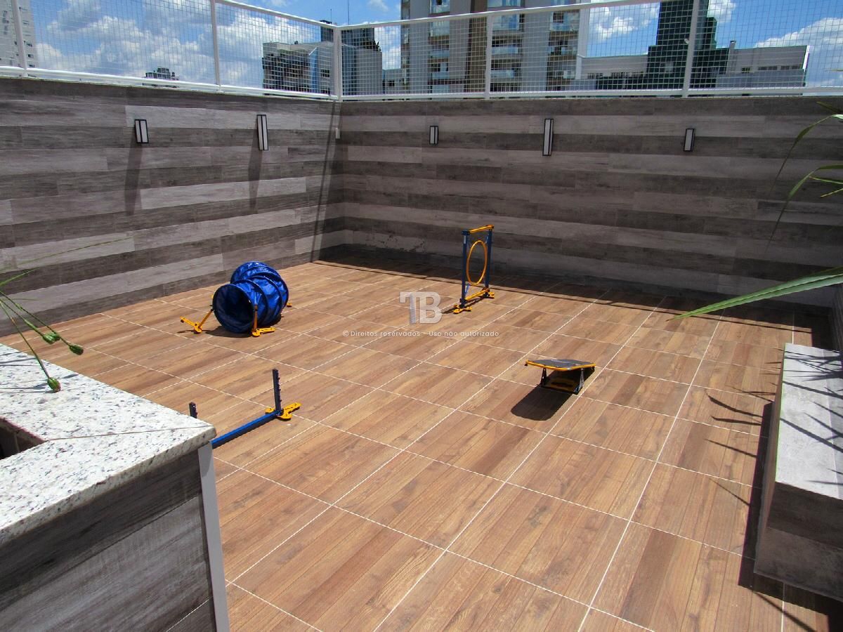 Mobiliado, Suíte Master e Ampla Área