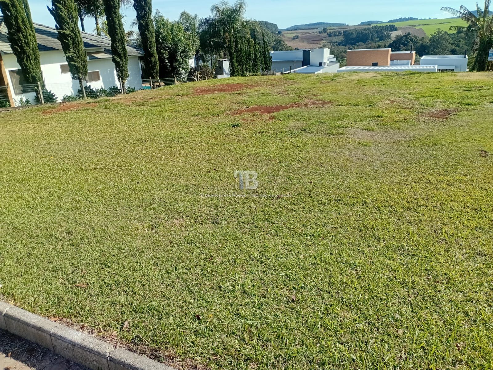 Terreno em condomínio