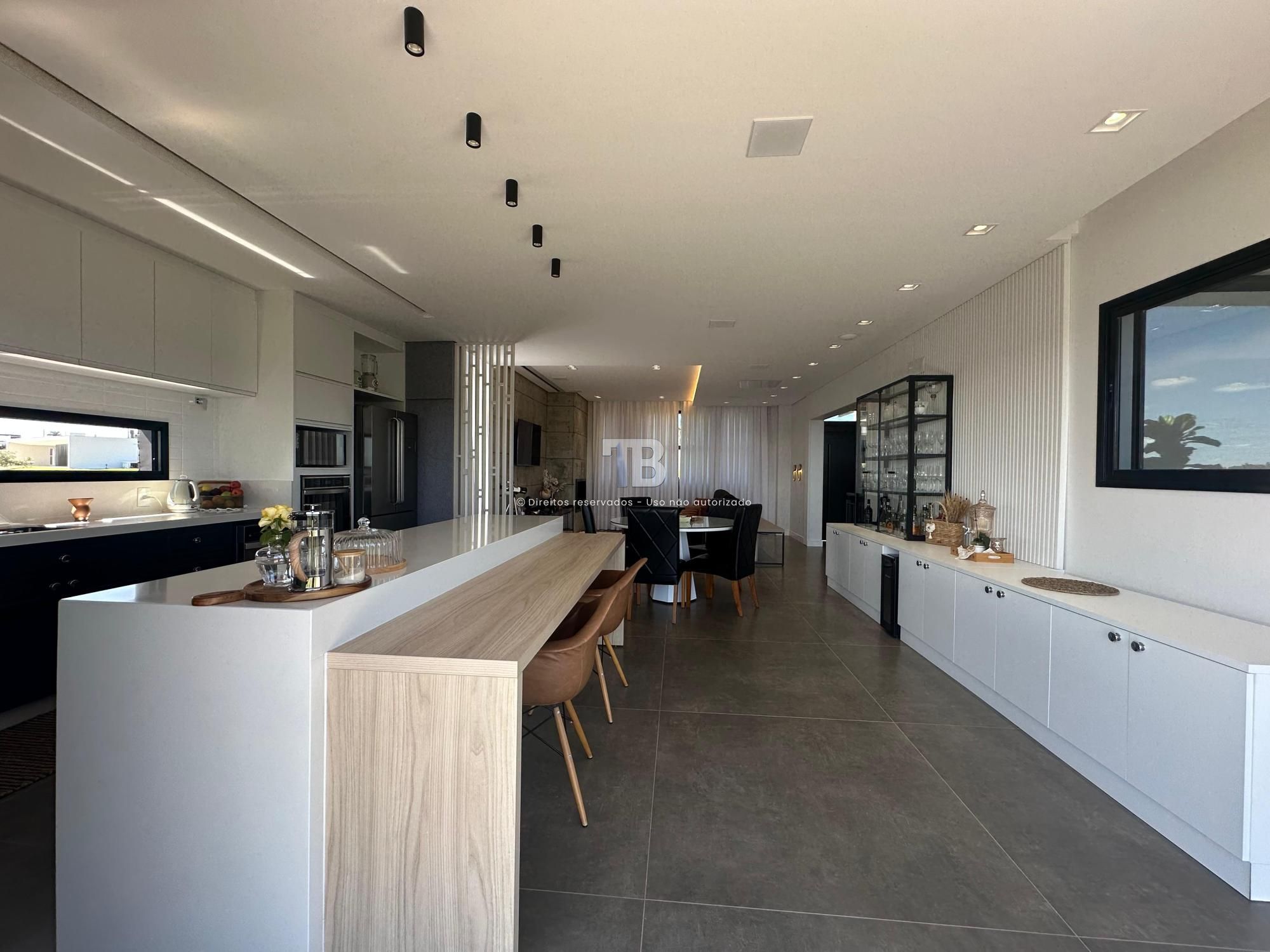 Casa Mobiliada em Condomínio Fechado