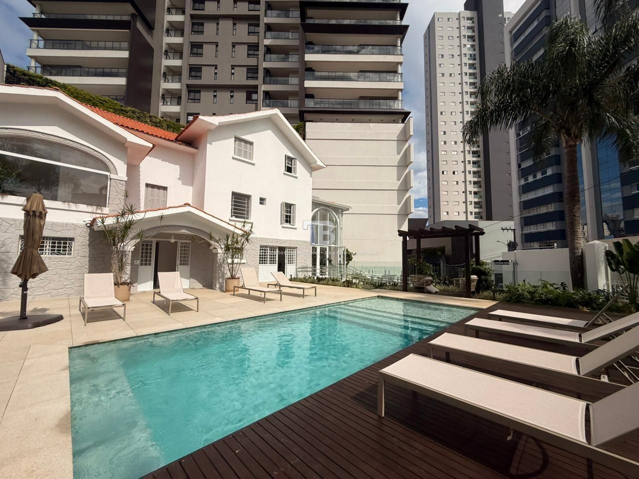 Apartamento Novo à Venda