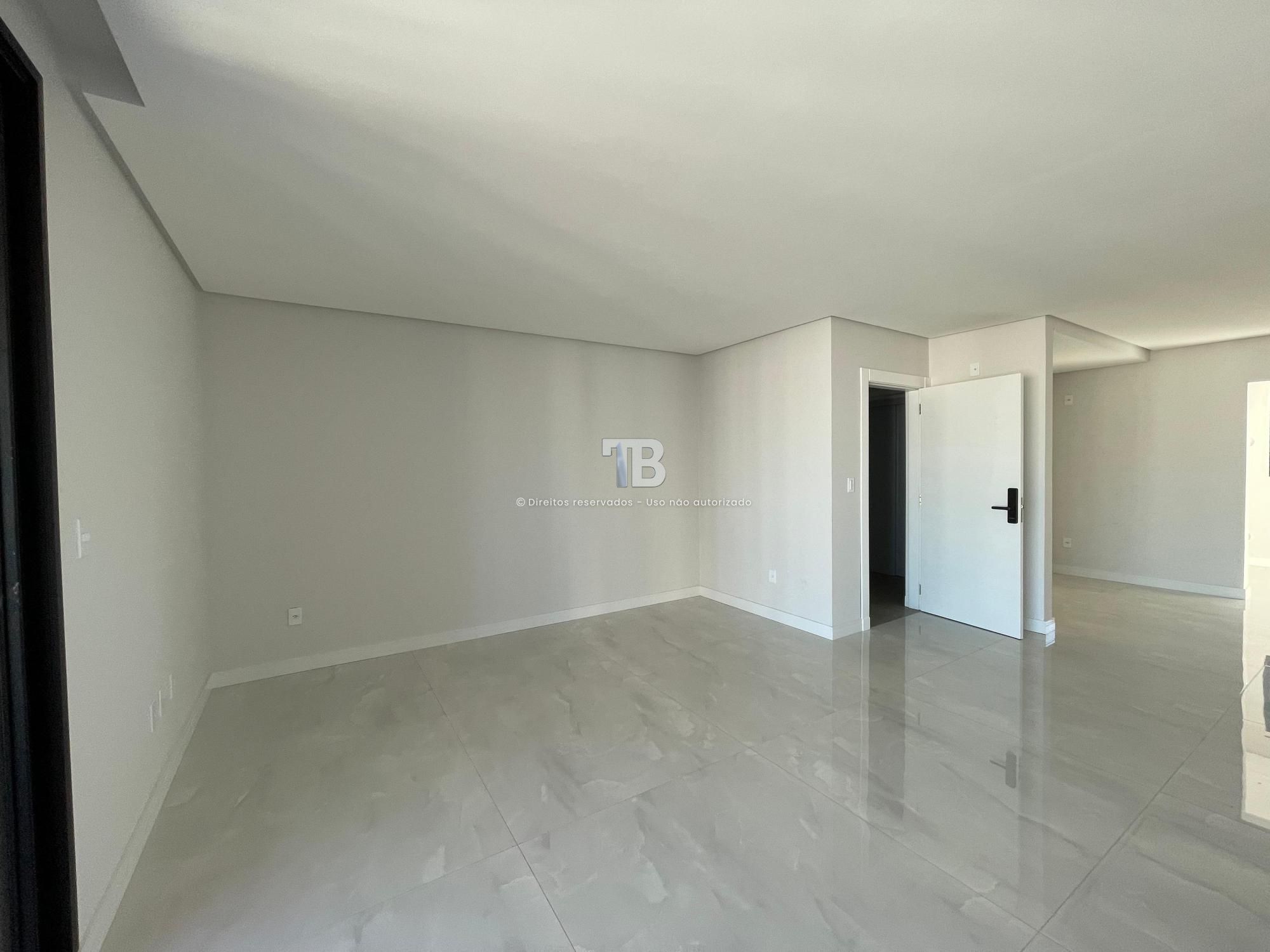 Apartamento Novo à Venda