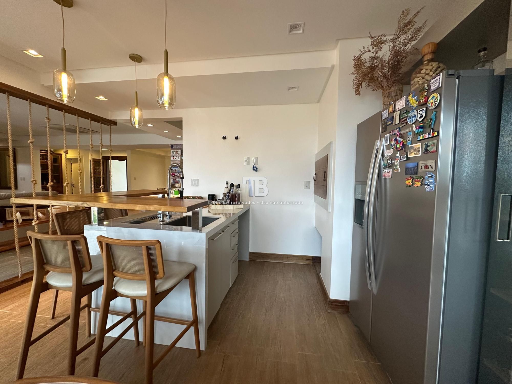 Casa em Condomínio Fechado