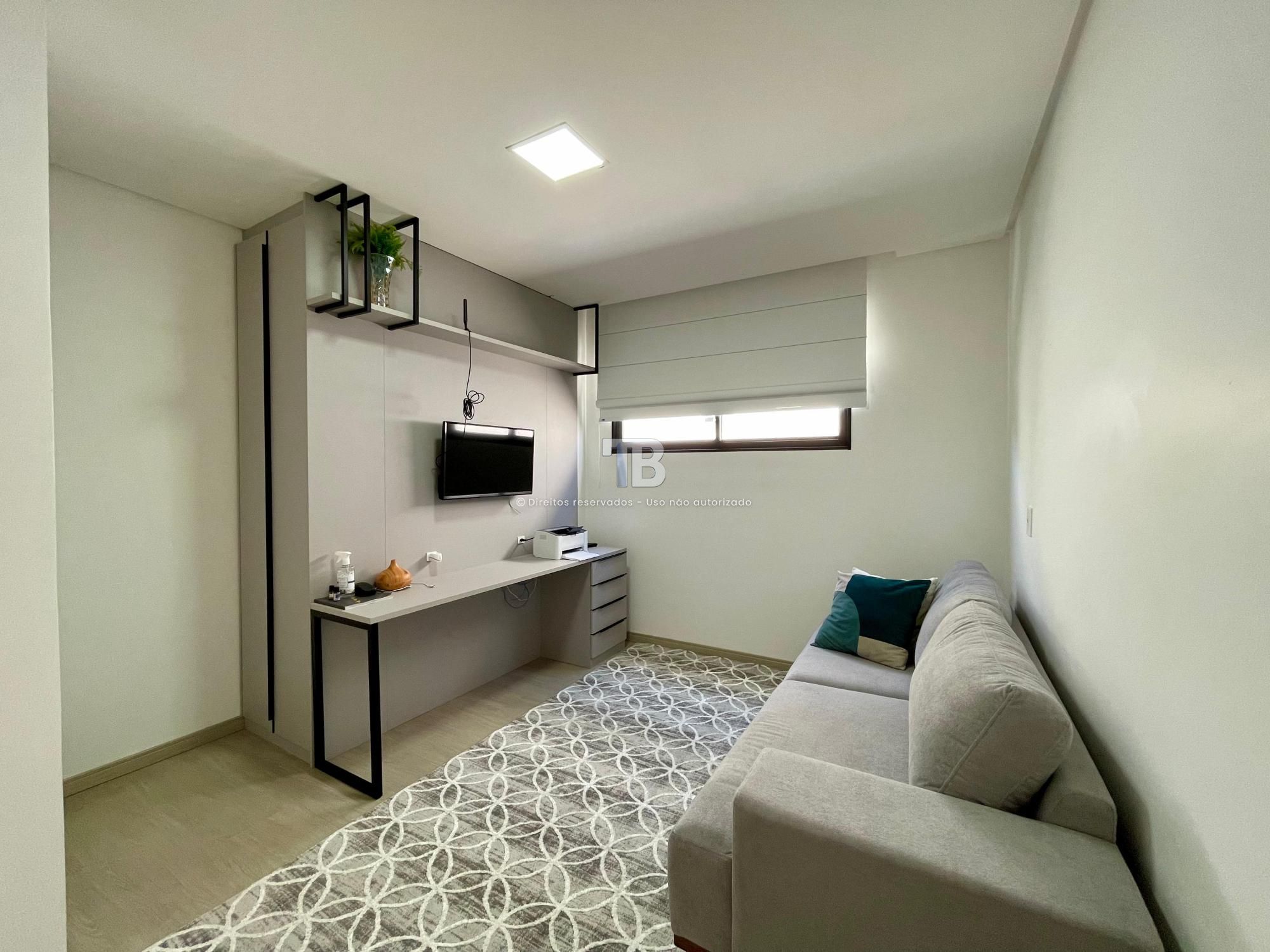 Casa à Venda com 3 suítes