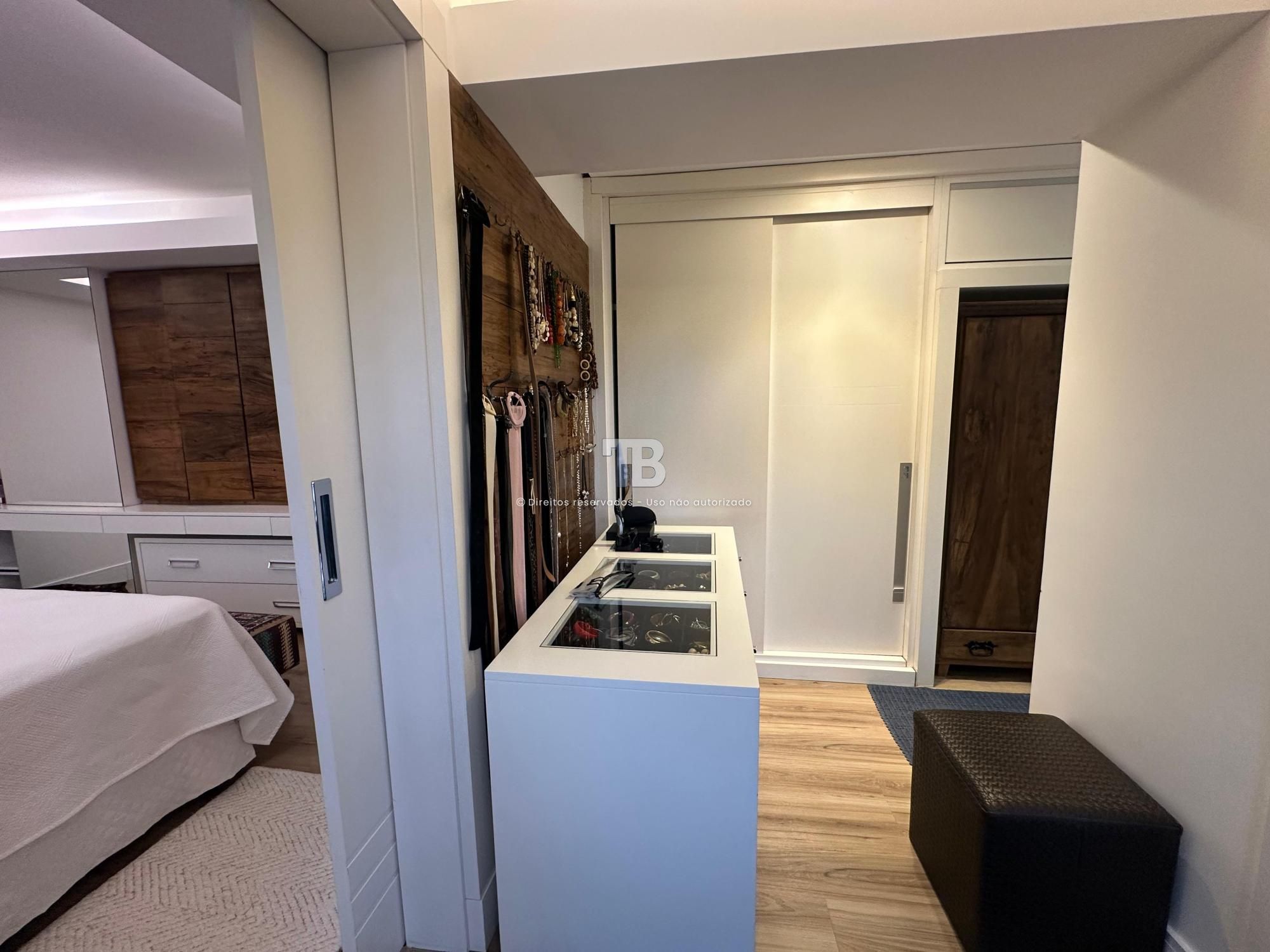 Casa em Condomínio Fechado