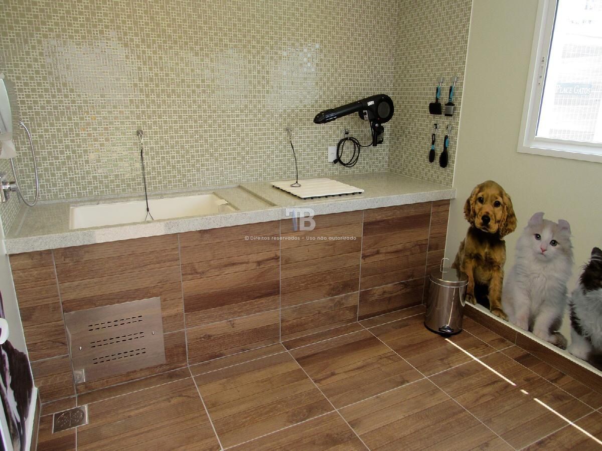 Mobiliado, Suíte Master e Ampla Área