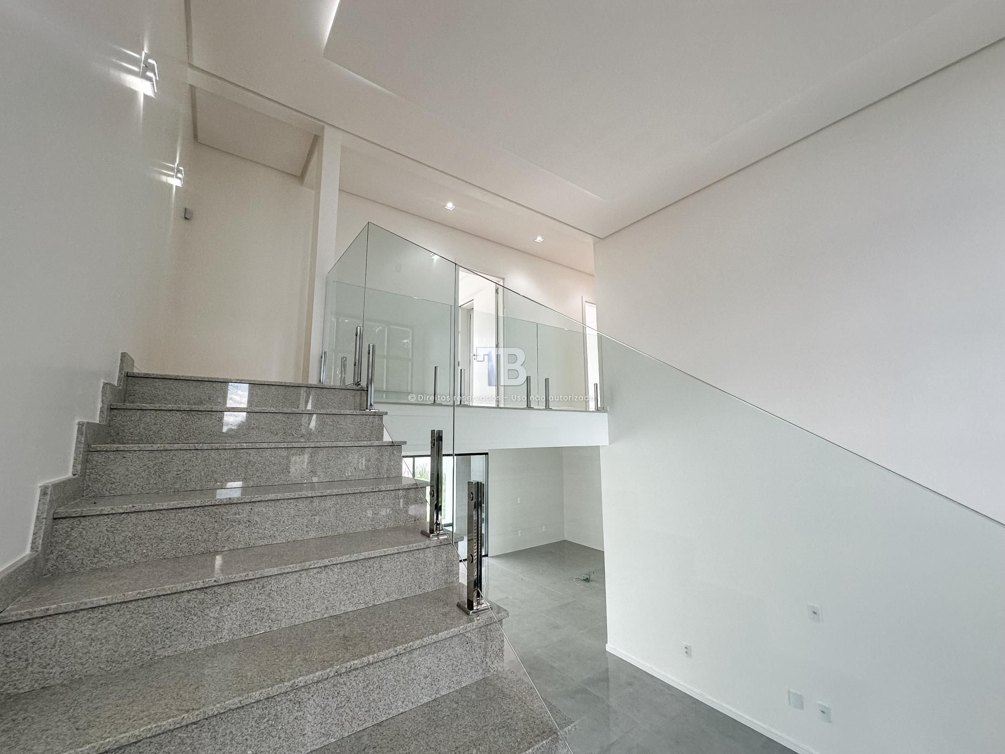 Casa com piscina e vista no Jardim Europa