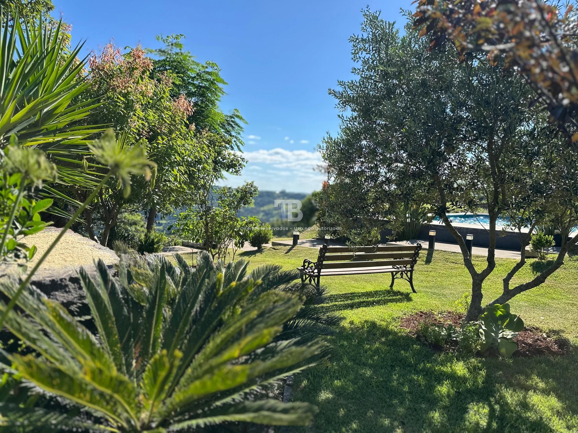 Casa Mobiliada em Condomínio Fechado