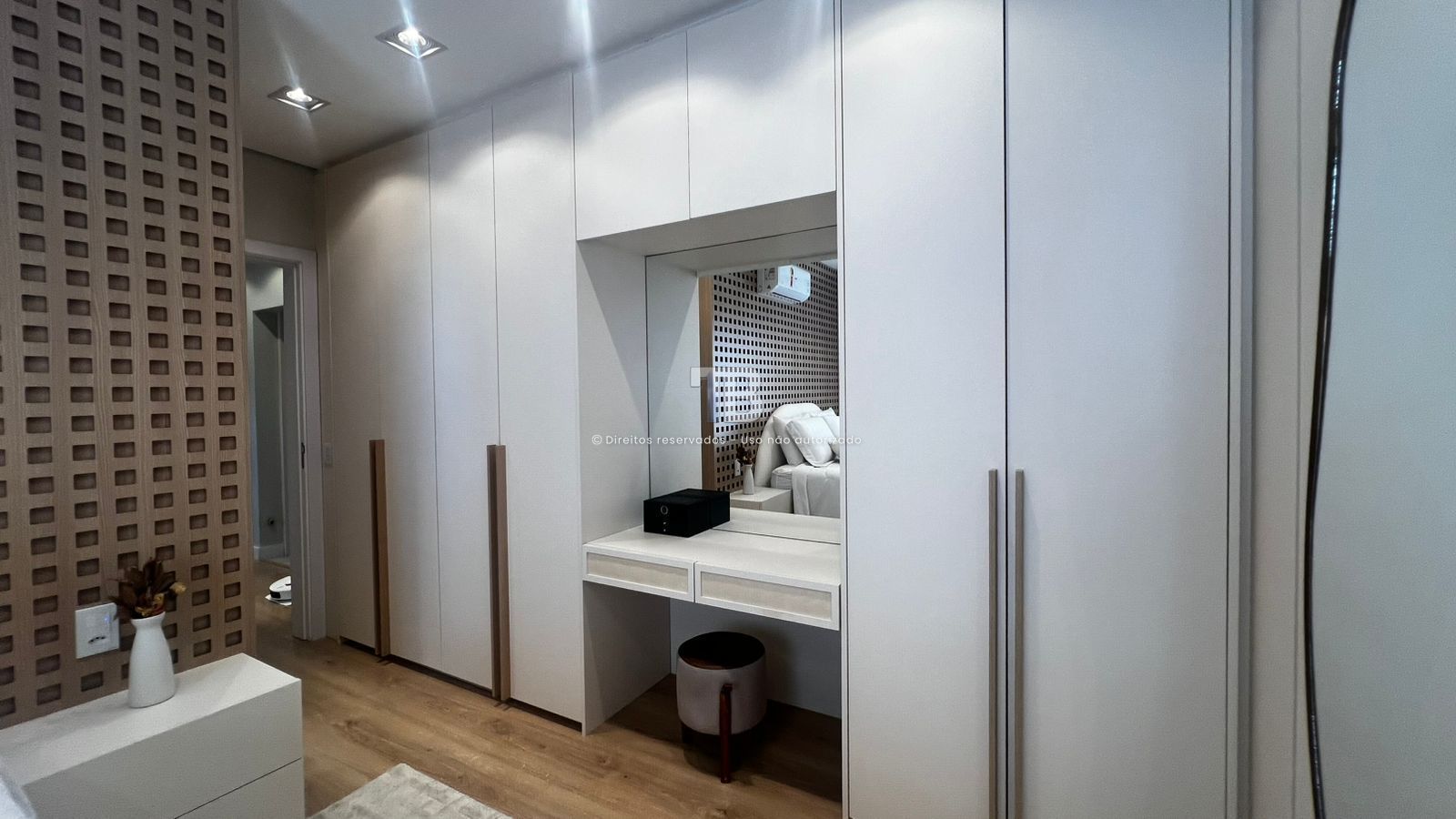 Apartamento Mobiliado com 117 m²