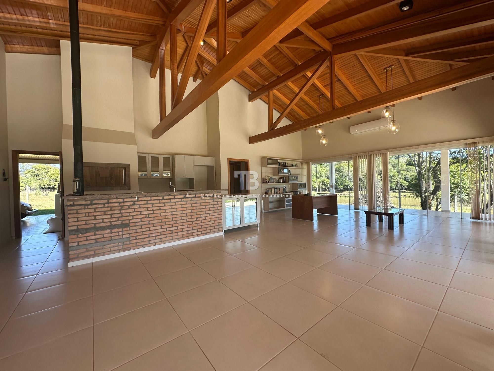 Chácara à Venda na Linha Cachoeira