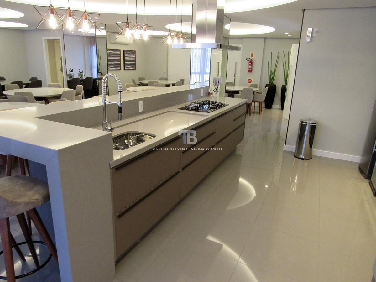 Mobiliado, Suíte Master e Ampla Área