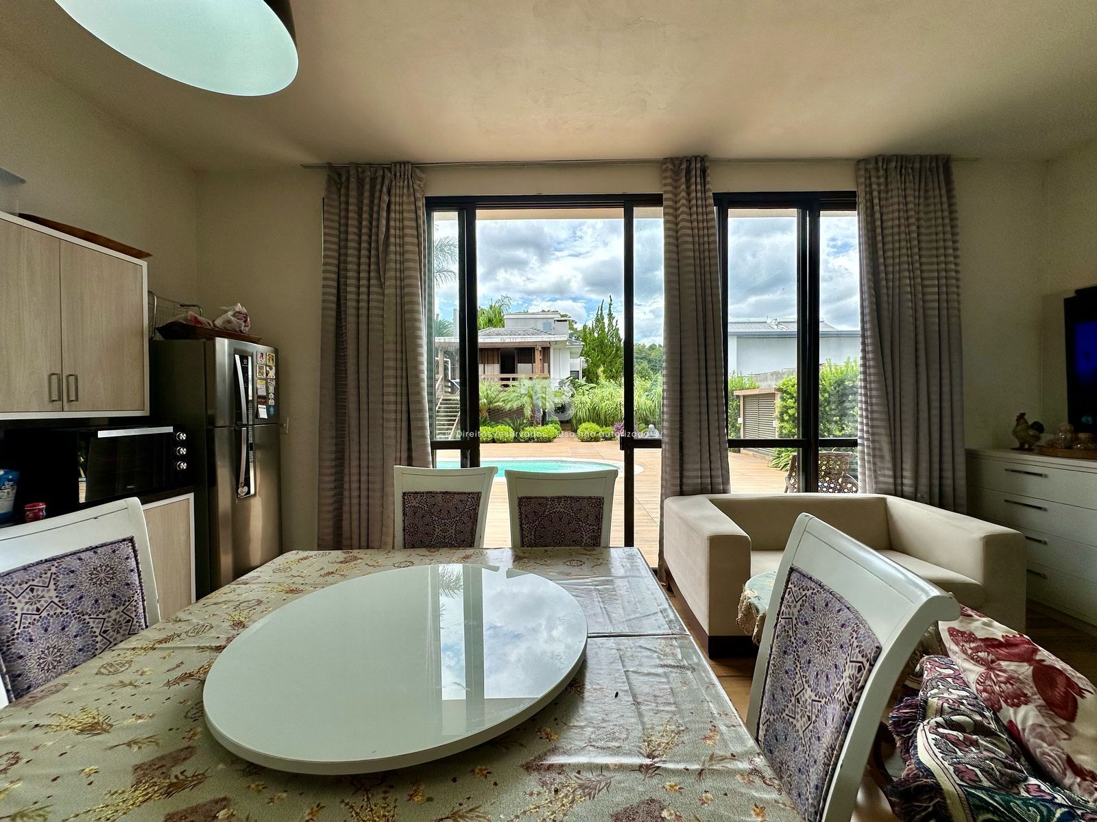 Casa em condomínio fechado