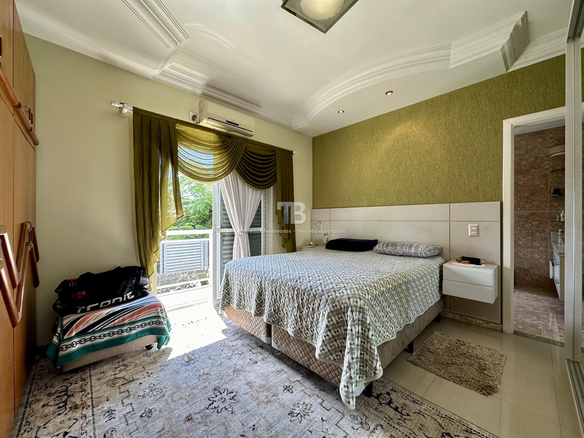 Casa com 4 Quartos - Jardim Itália