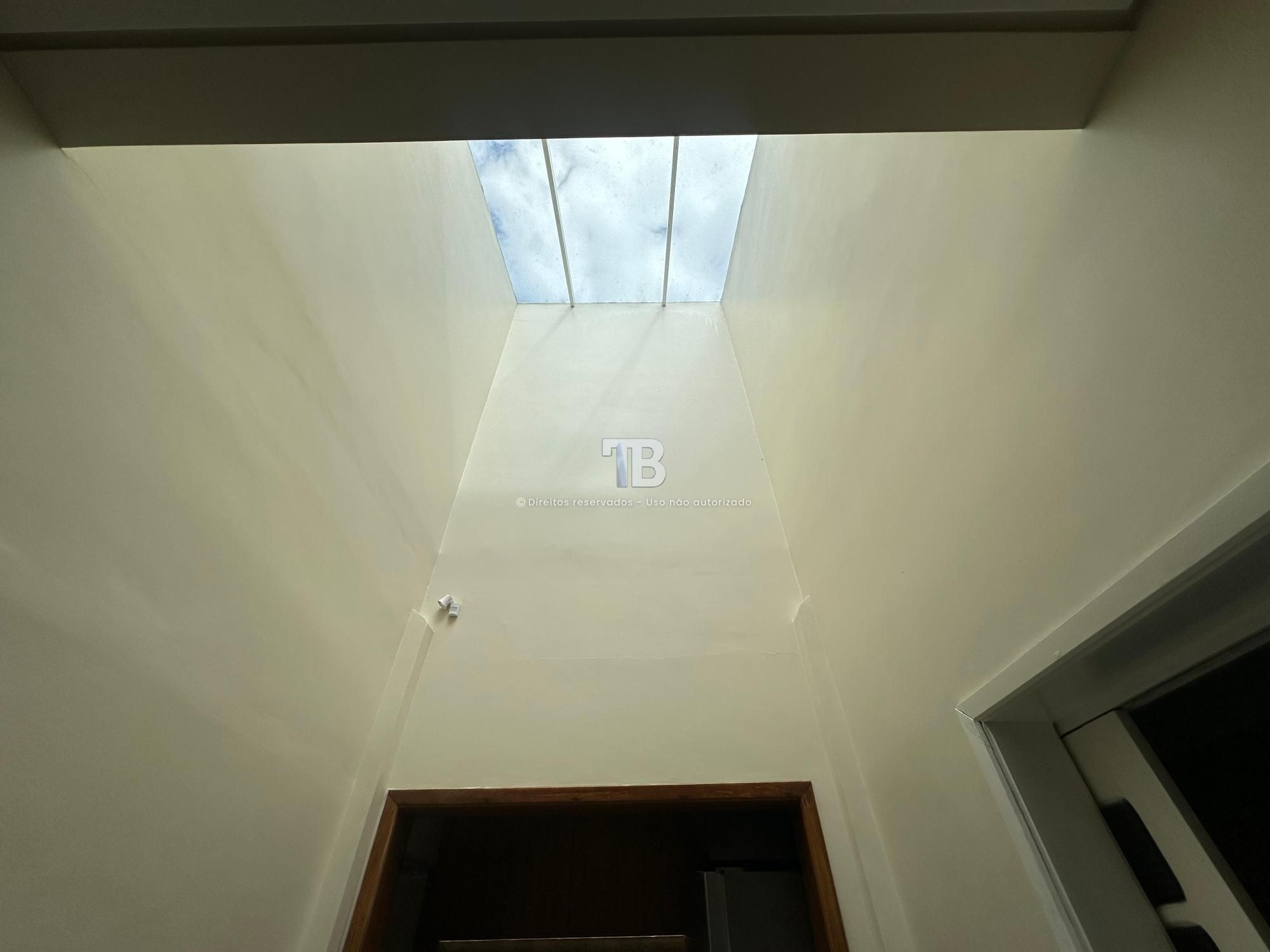 Casa Térrea Com 3 Dormitórios