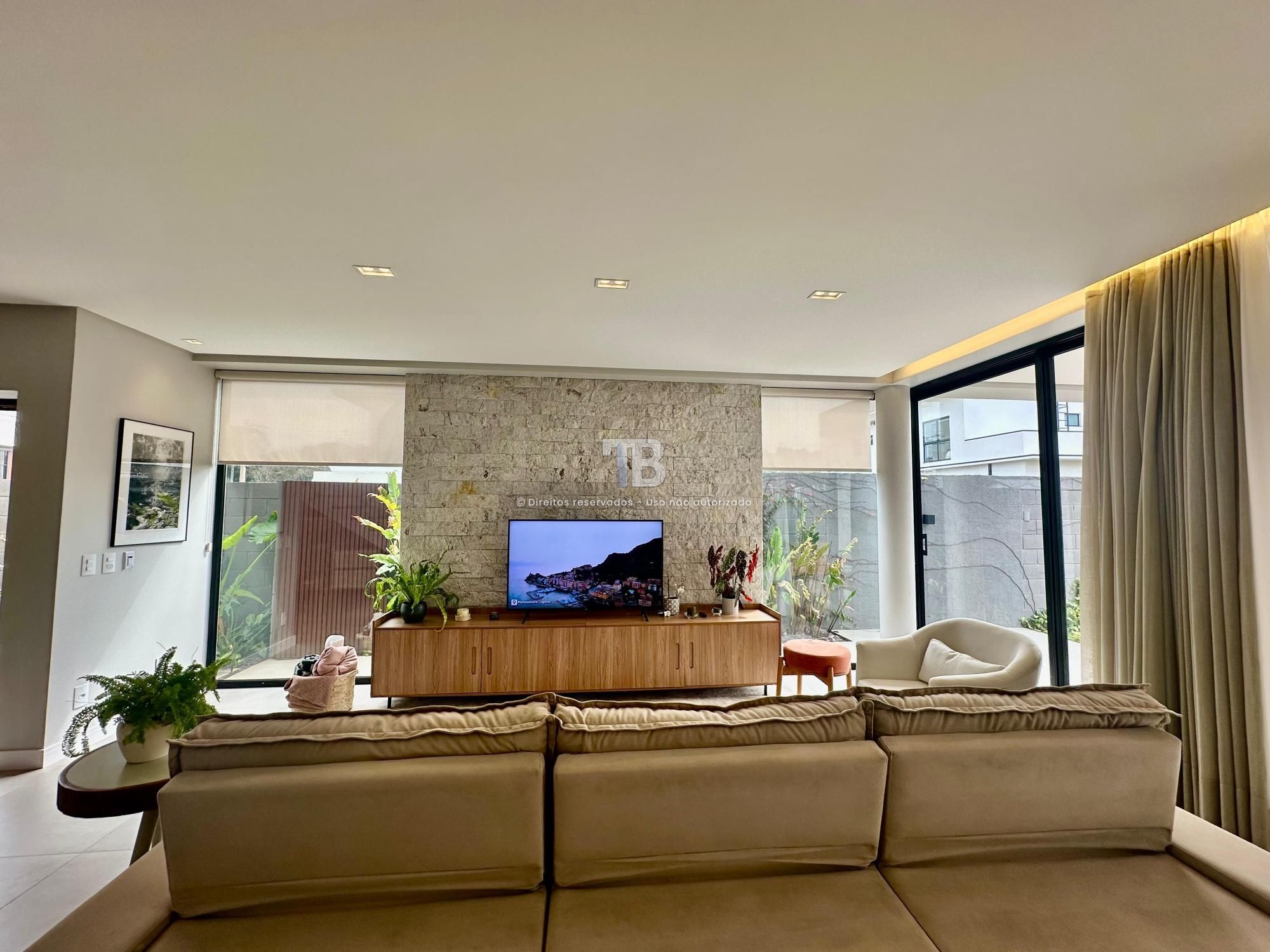 Casa Em Condomínio Fechado