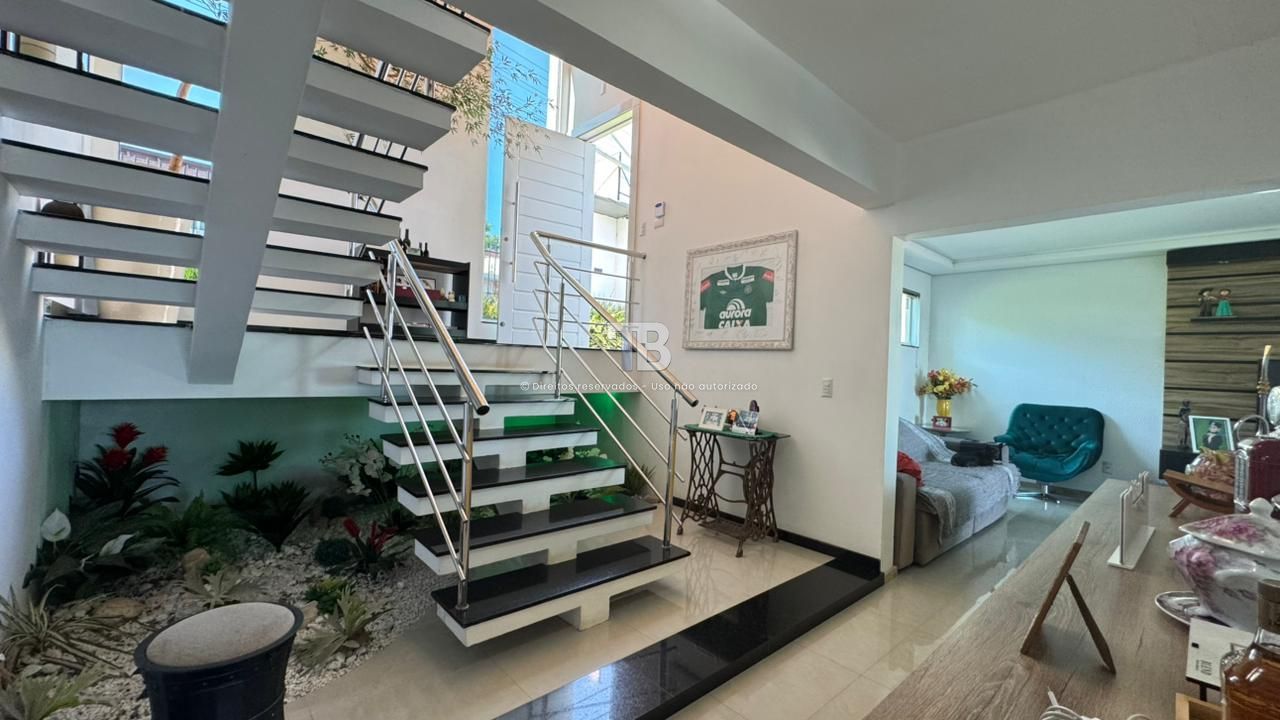 Casa Ampla com Vista Panorâmica