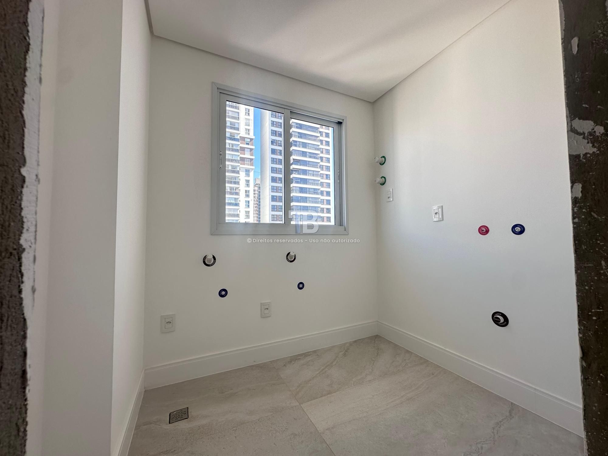 Apartamento Novo à Venda